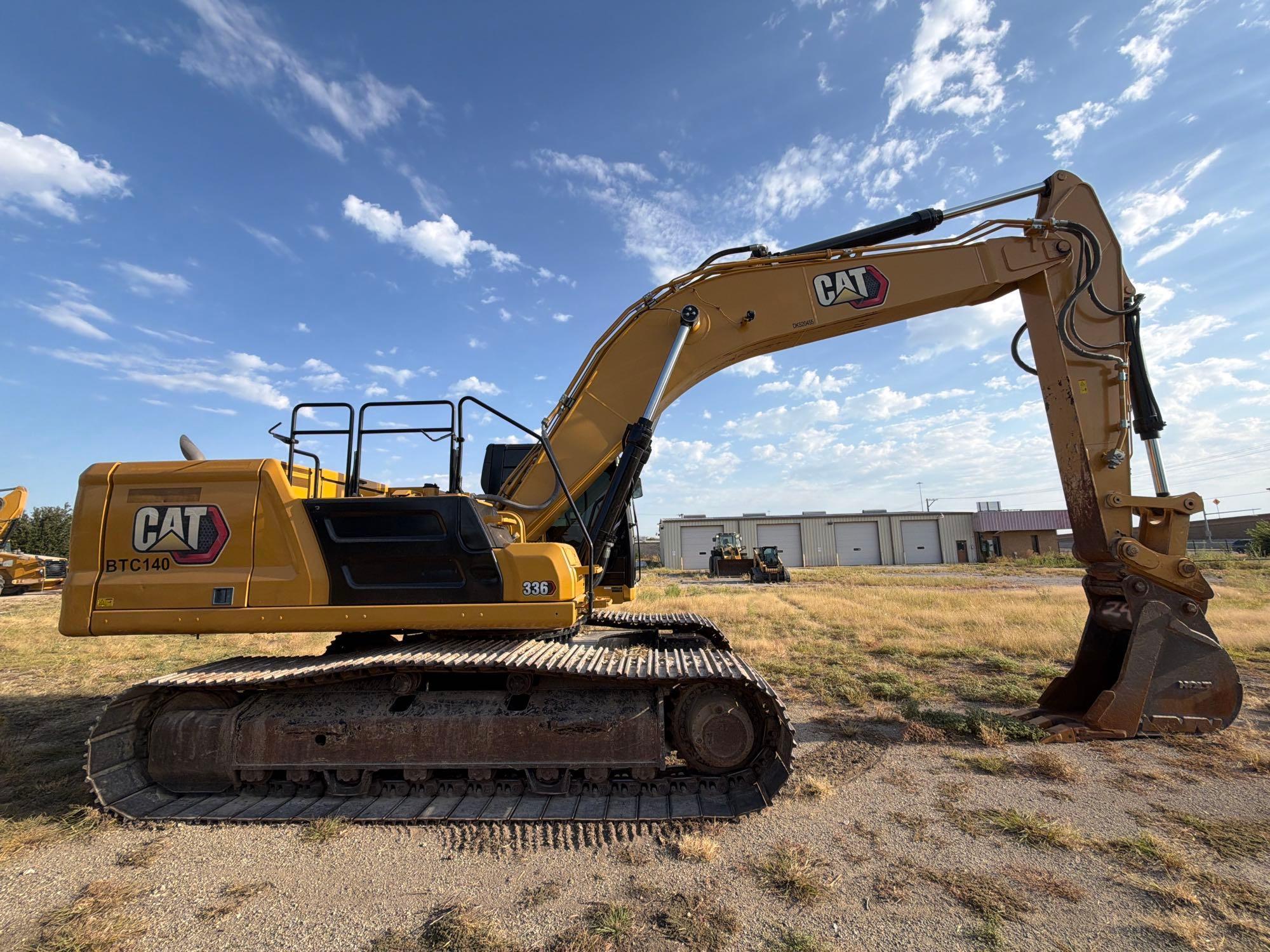 2022 Caterpillar 336