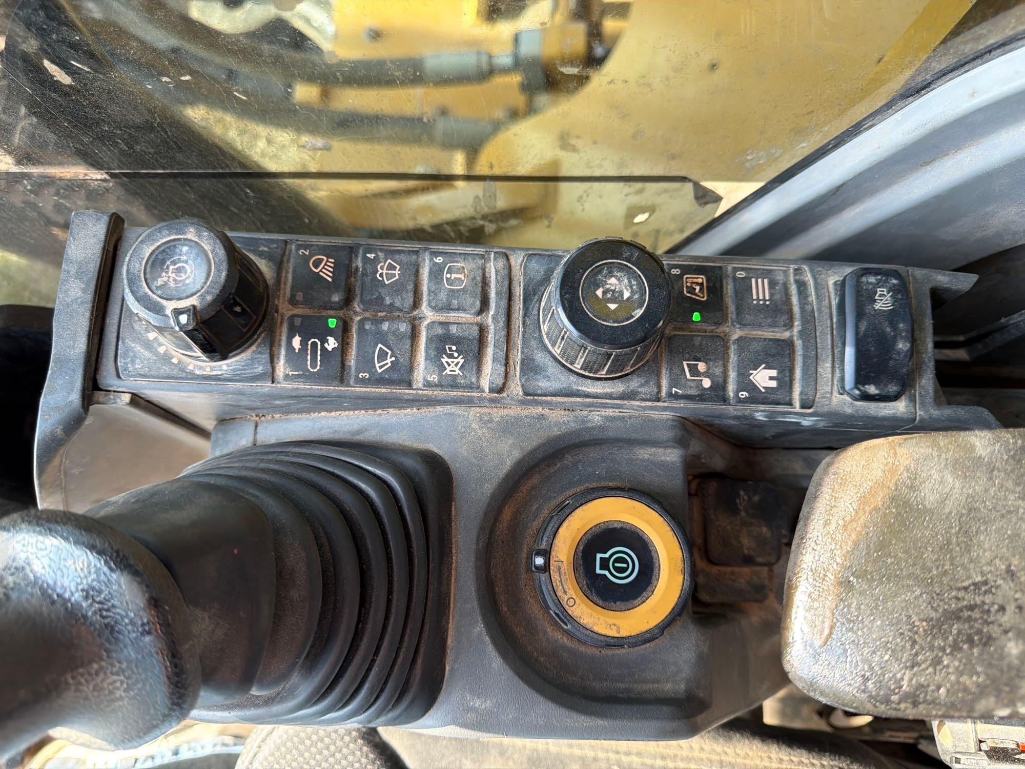 2022 Caterpillar 336