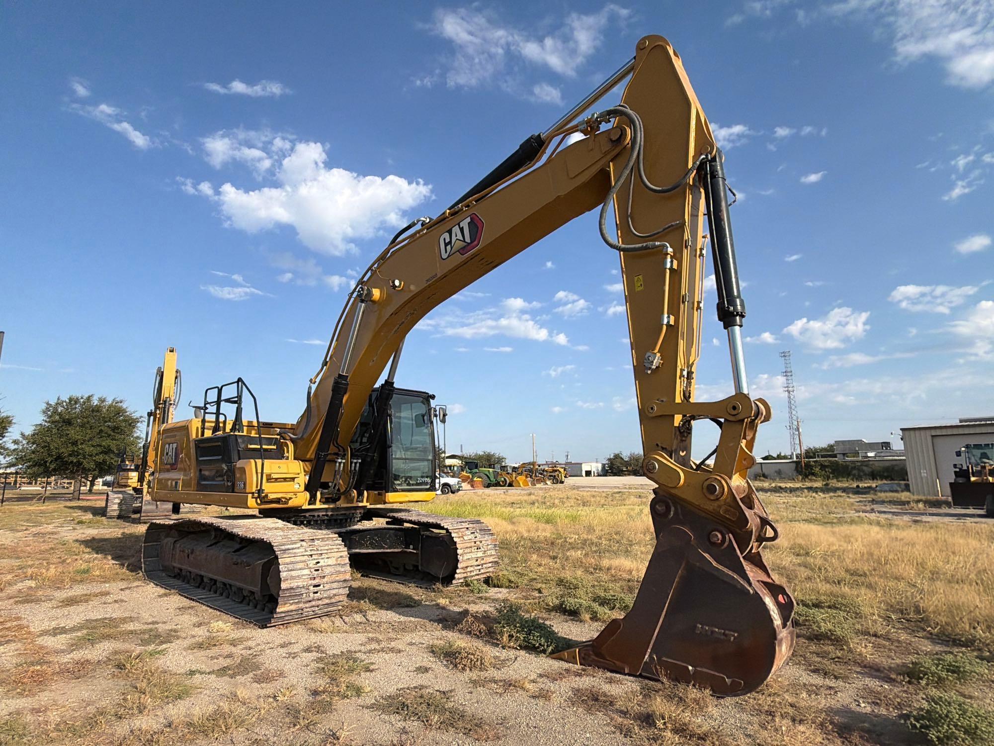 2022 Caterpillar 336