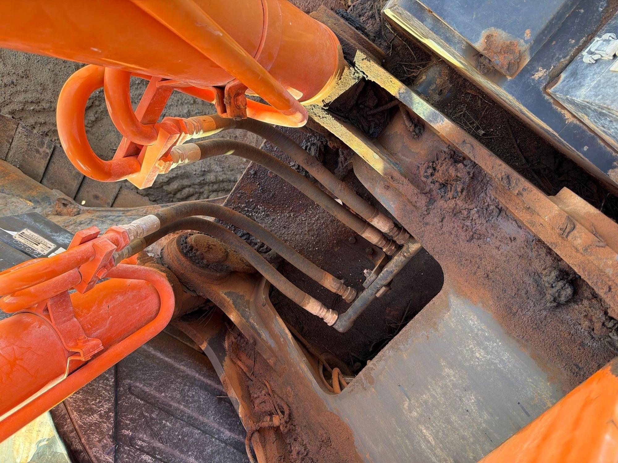 2017 Hitachi ZX350 LC