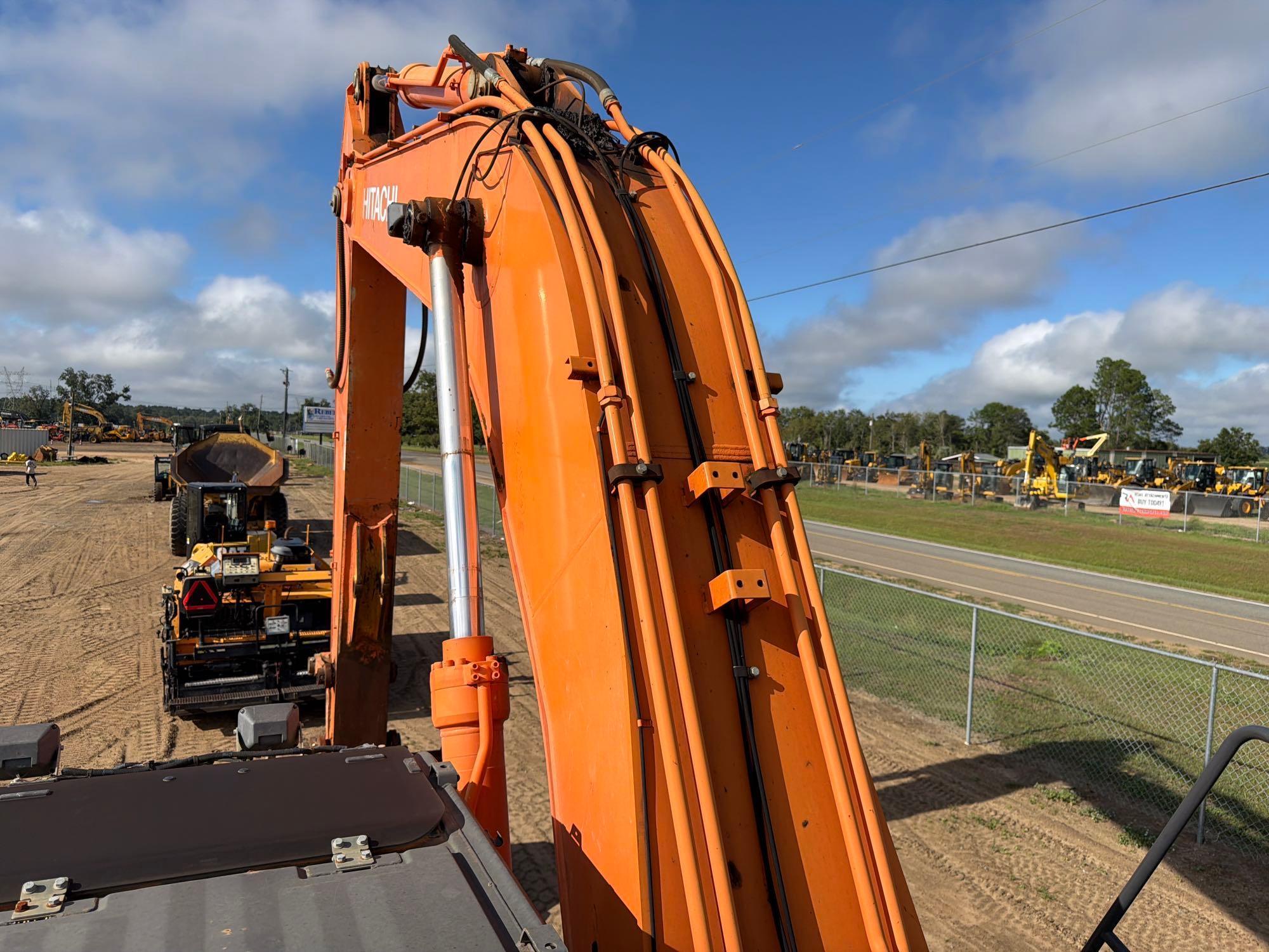 2017 Hitachi ZX350 LC
