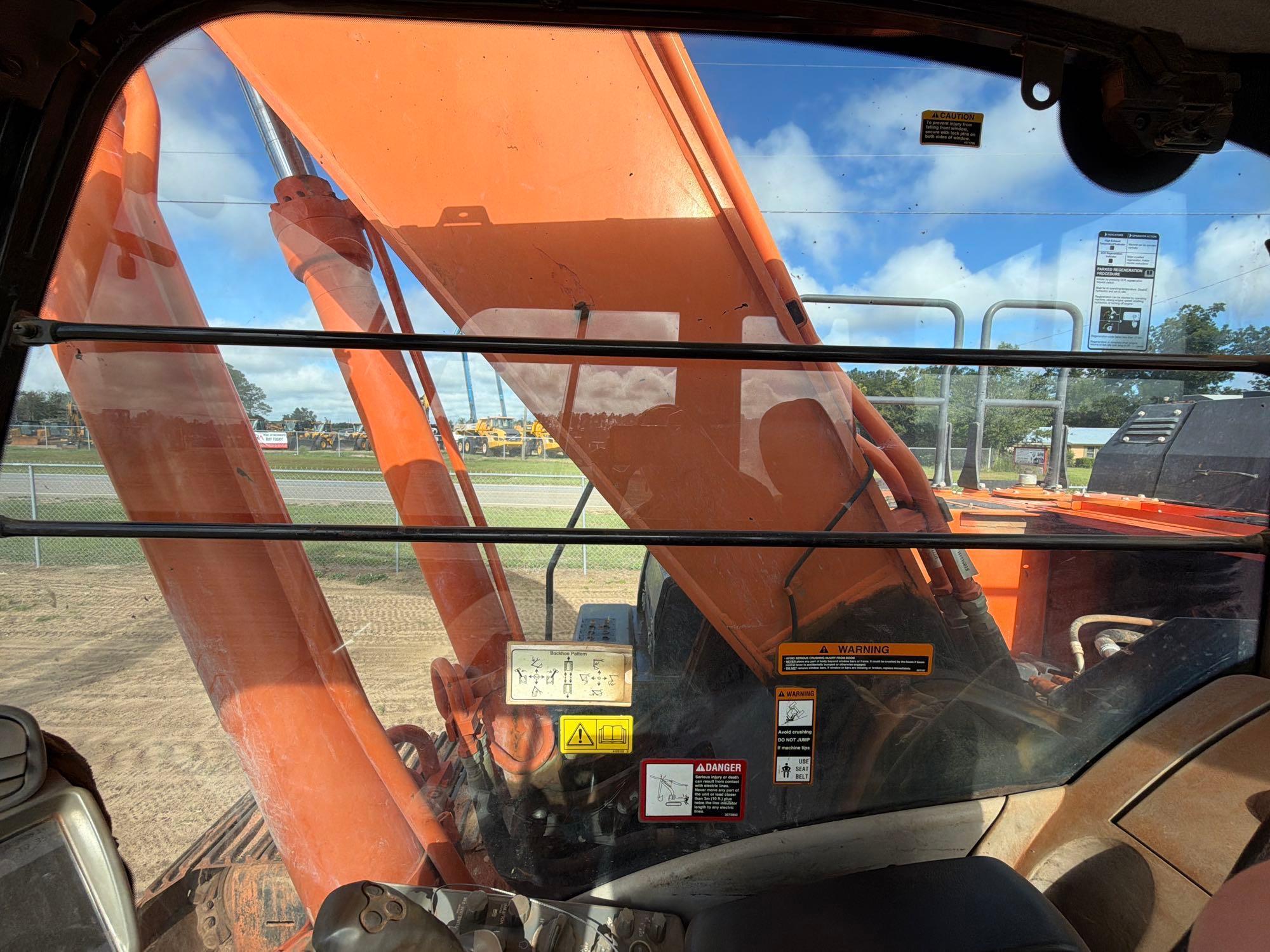 2017 Hitachi ZX350 LC