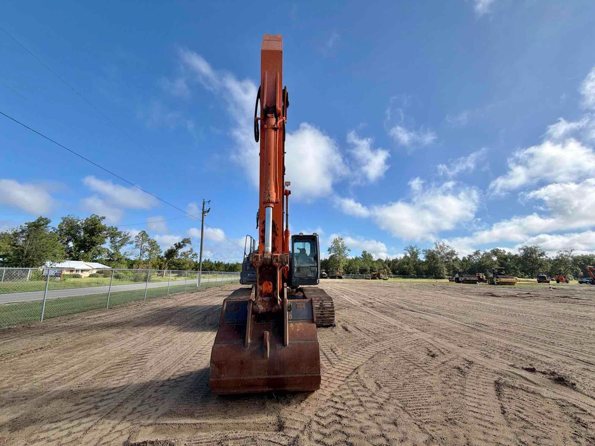 2017 Hitachi ZX350 LC