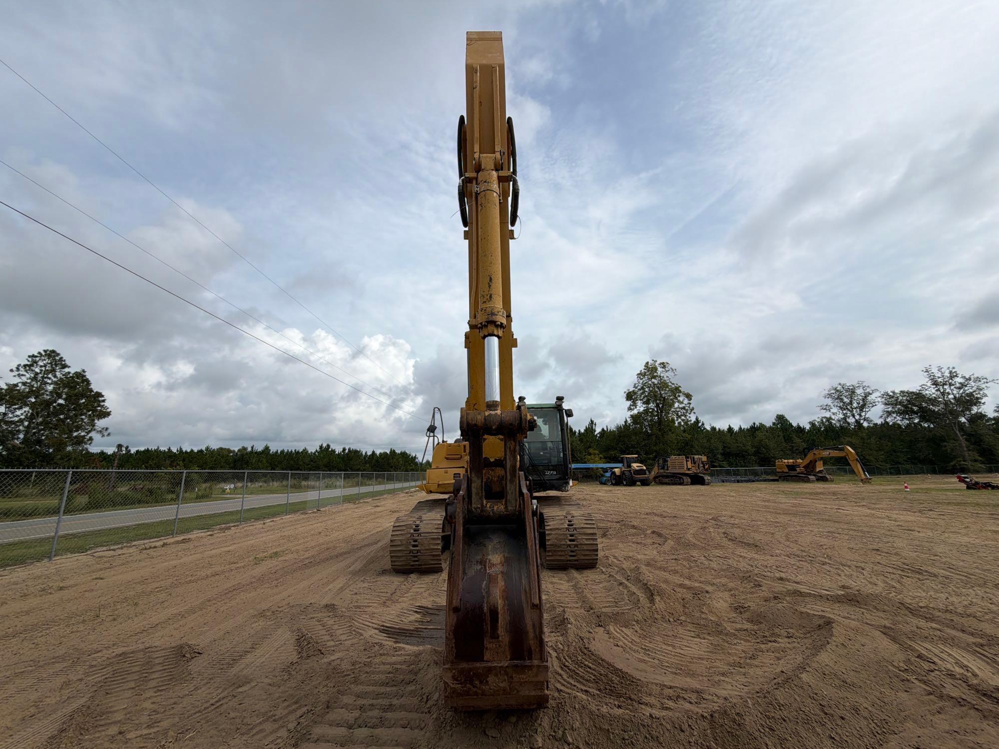 2002 Caterpillar 330C