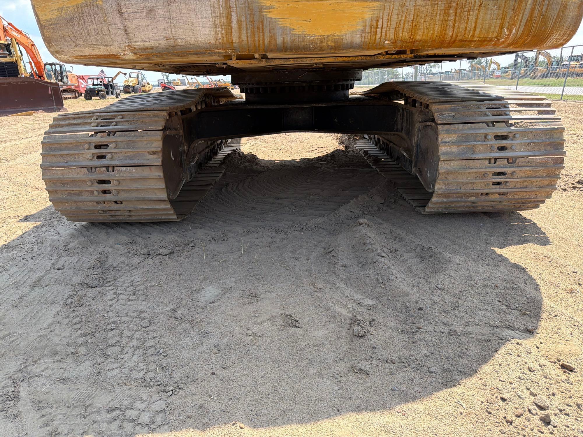 2018 Caterpillar 330