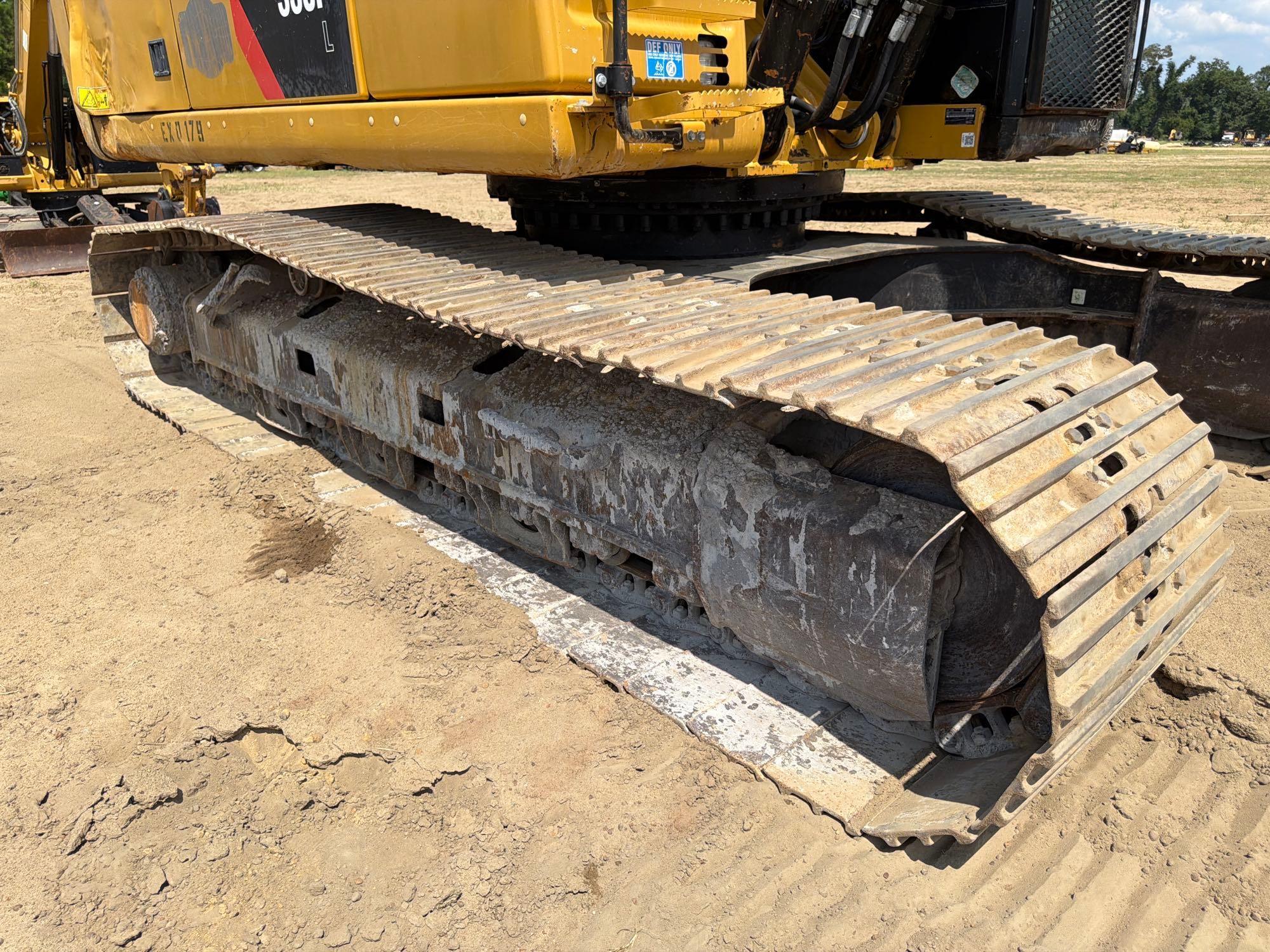 2018 Caterpillar 330