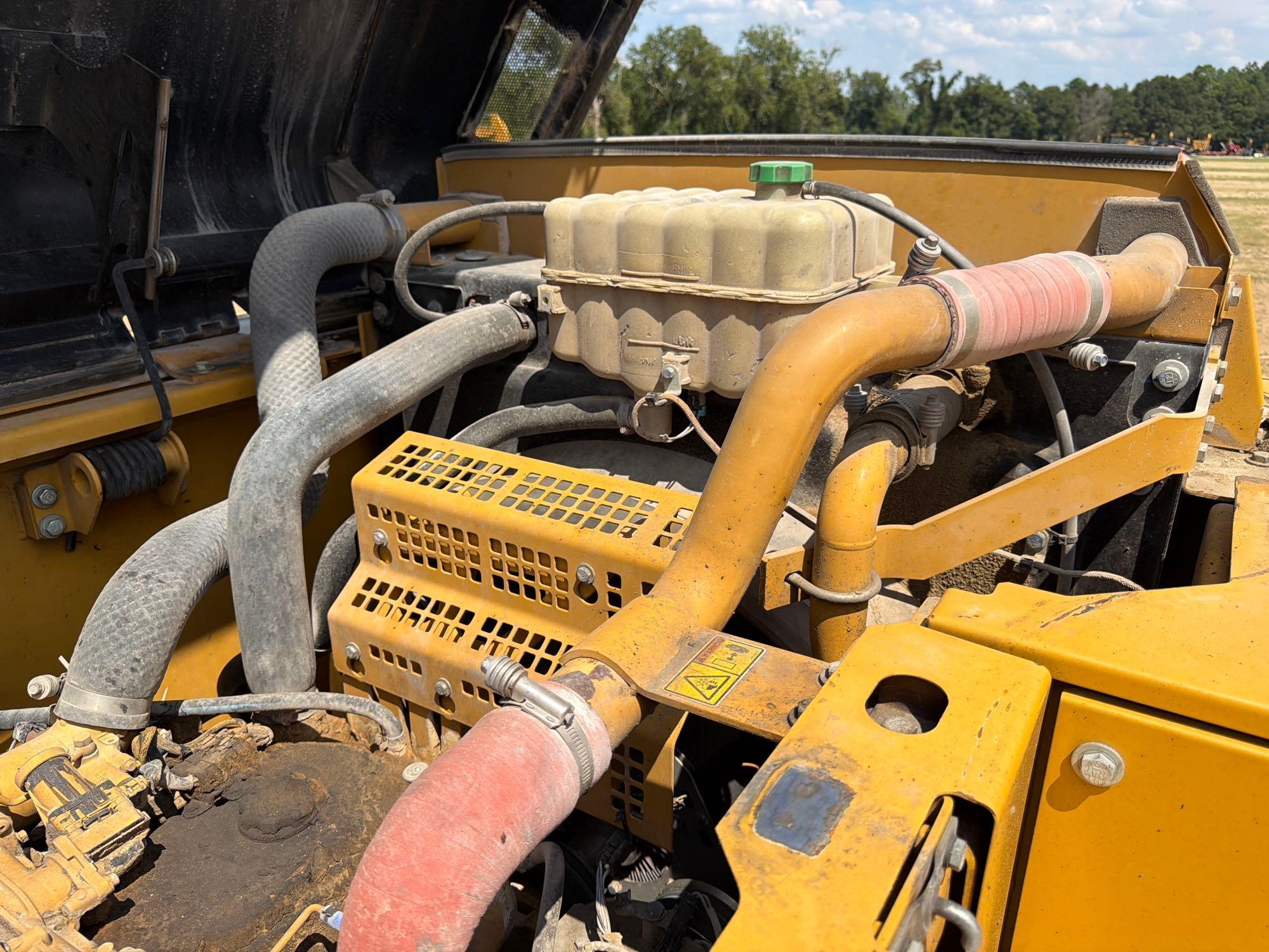 2018 Caterpillar 330