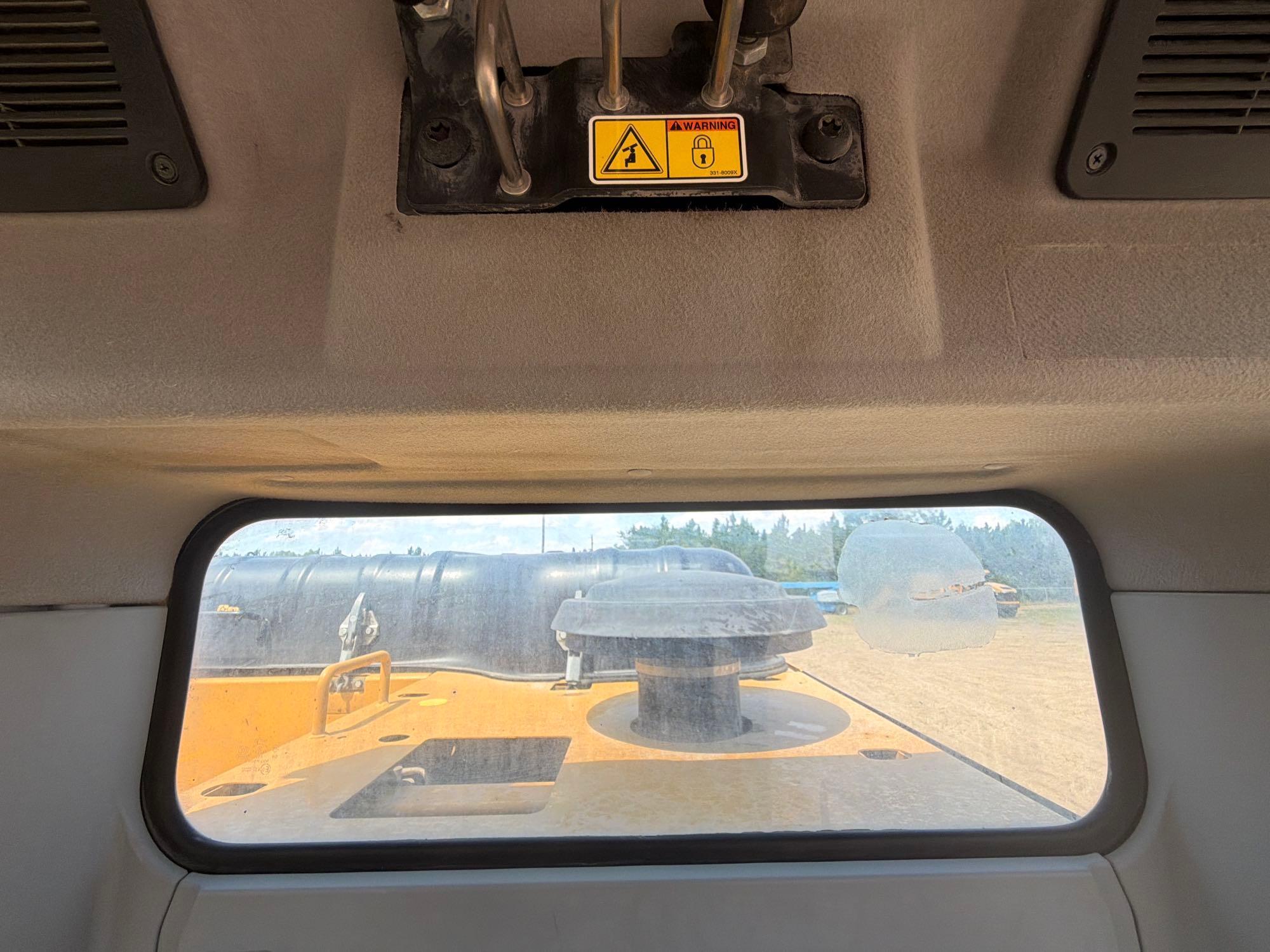 2018 Caterpillar 330