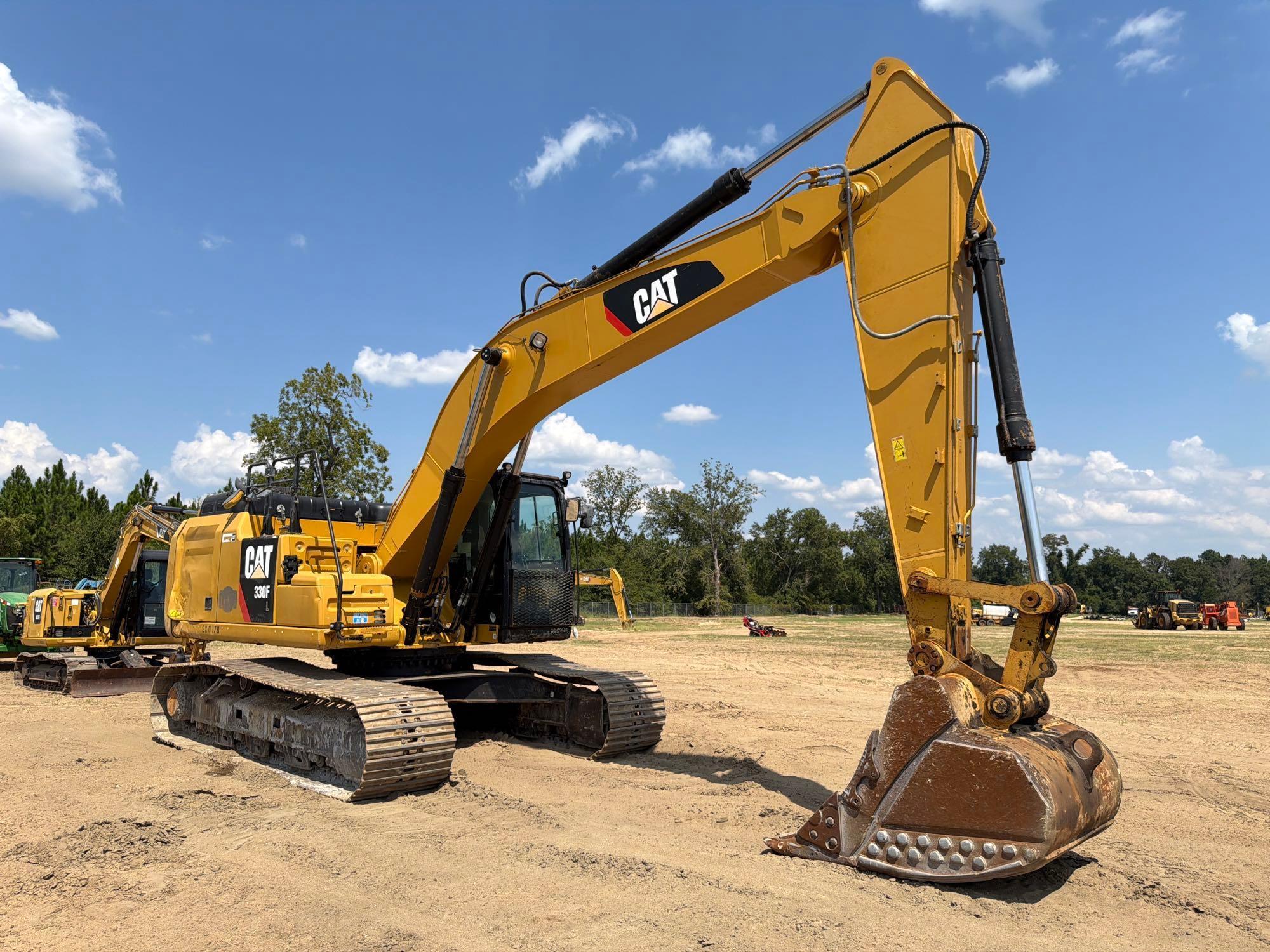 2018 Caterpillar 330