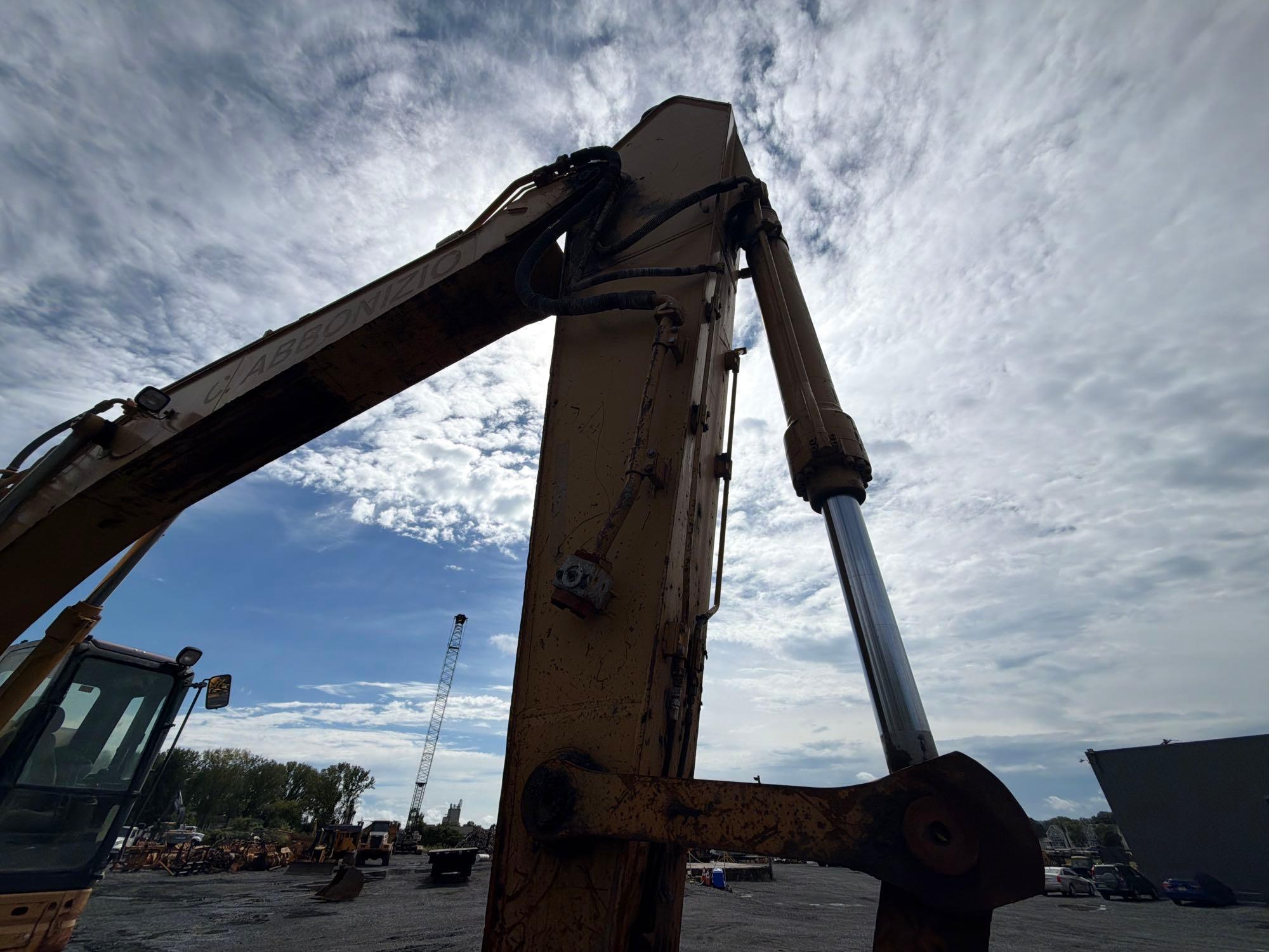 2007 Caterpillar 328D LCR