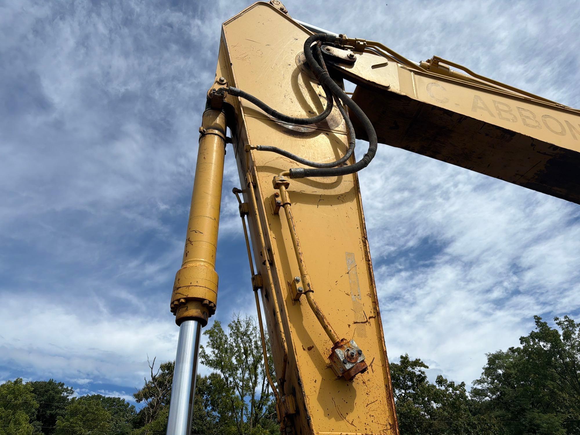 2007 Caterpillar 328D LCR