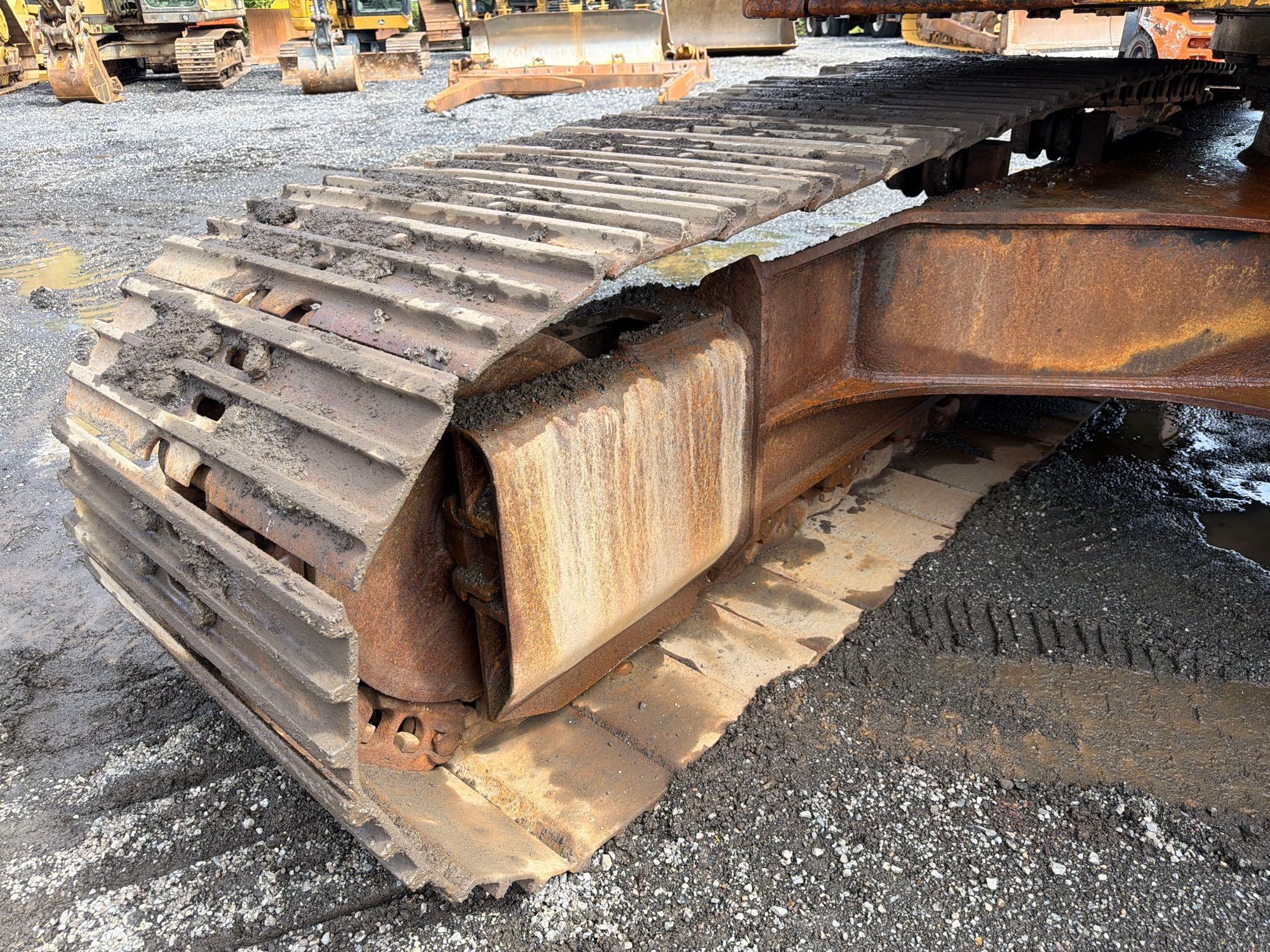 2007 Caterpillar 328D LCR