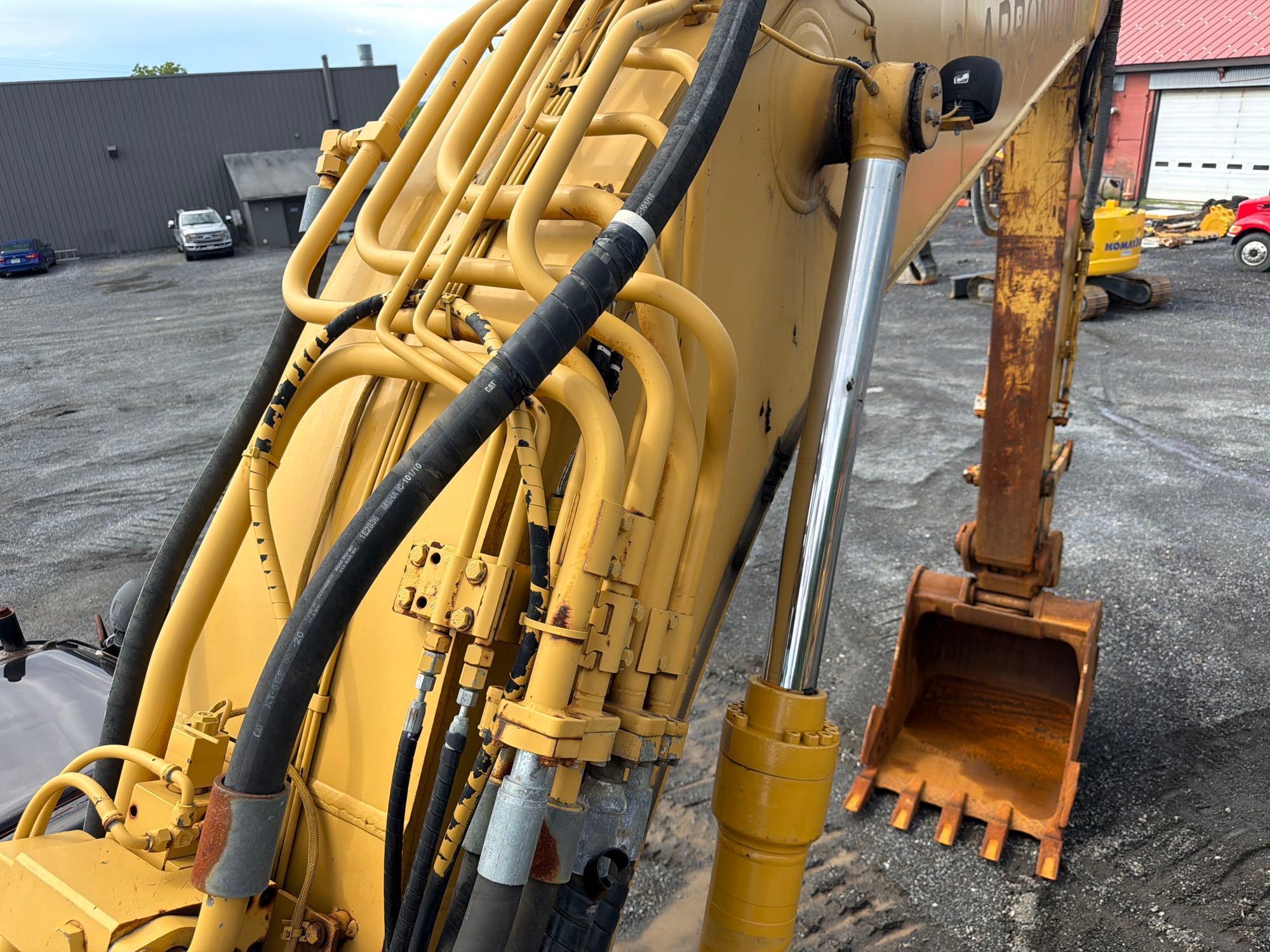 2007 Caterpillar 328D LCR