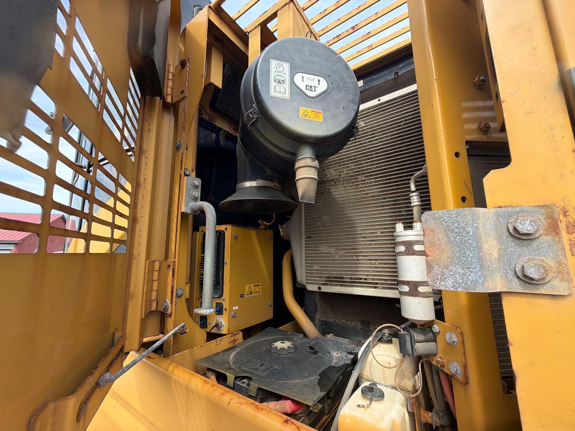 2007 Caterpillar 328D LCR