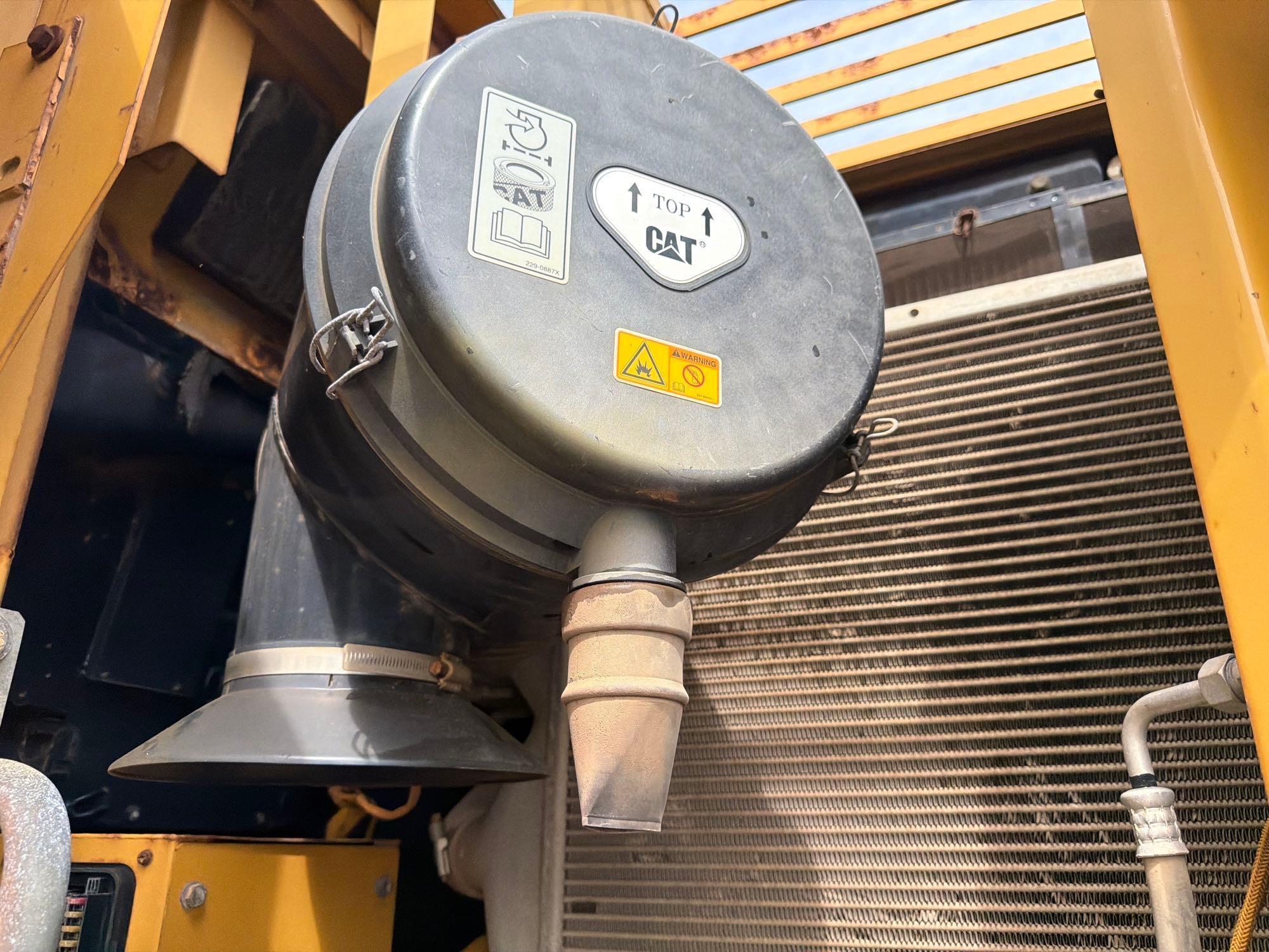 2007 Caterpillar 328D LCR