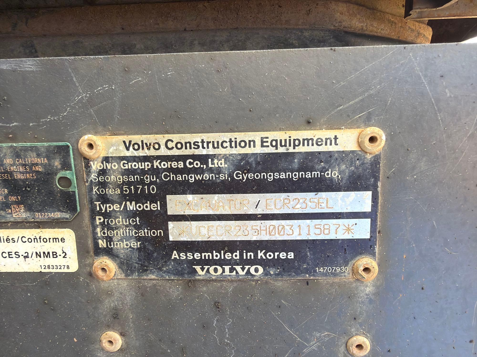 2019 Volvo 235