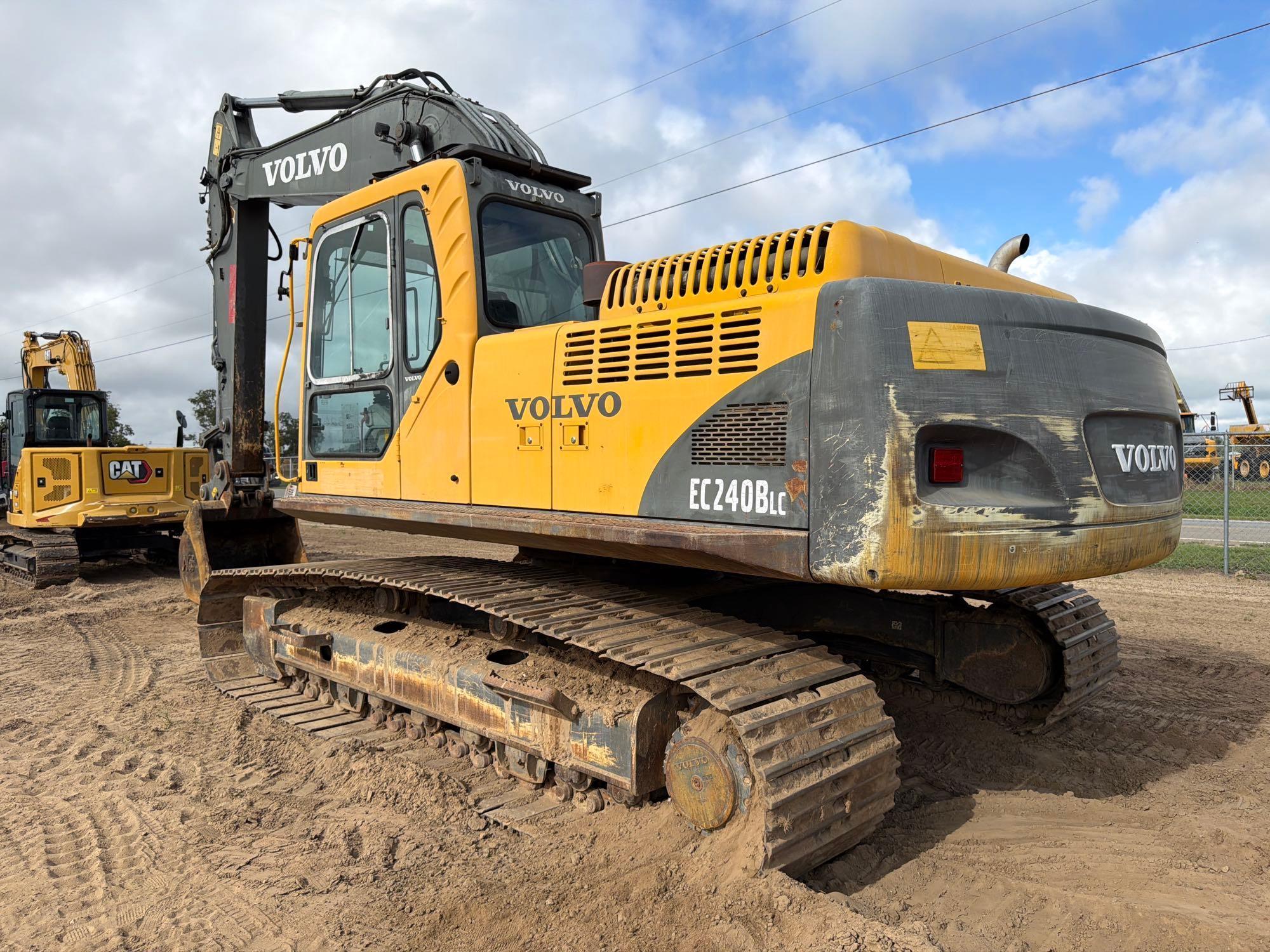 2003 Volvo EC240B LC