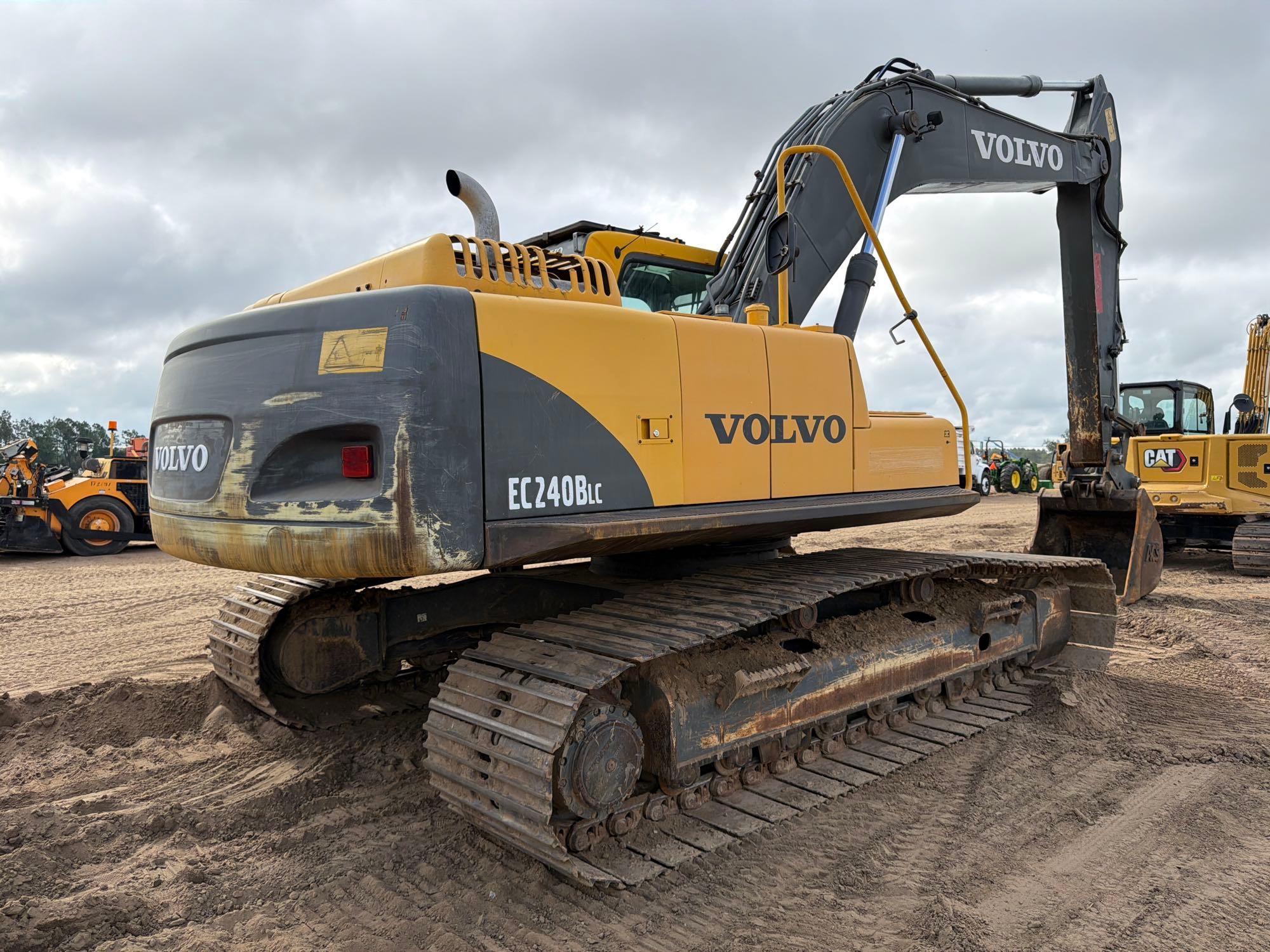 2003 Volvo EC240B LC