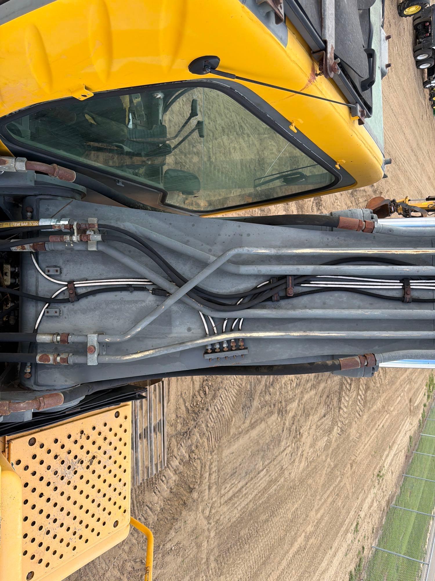 2003 Volvo EC240B LC