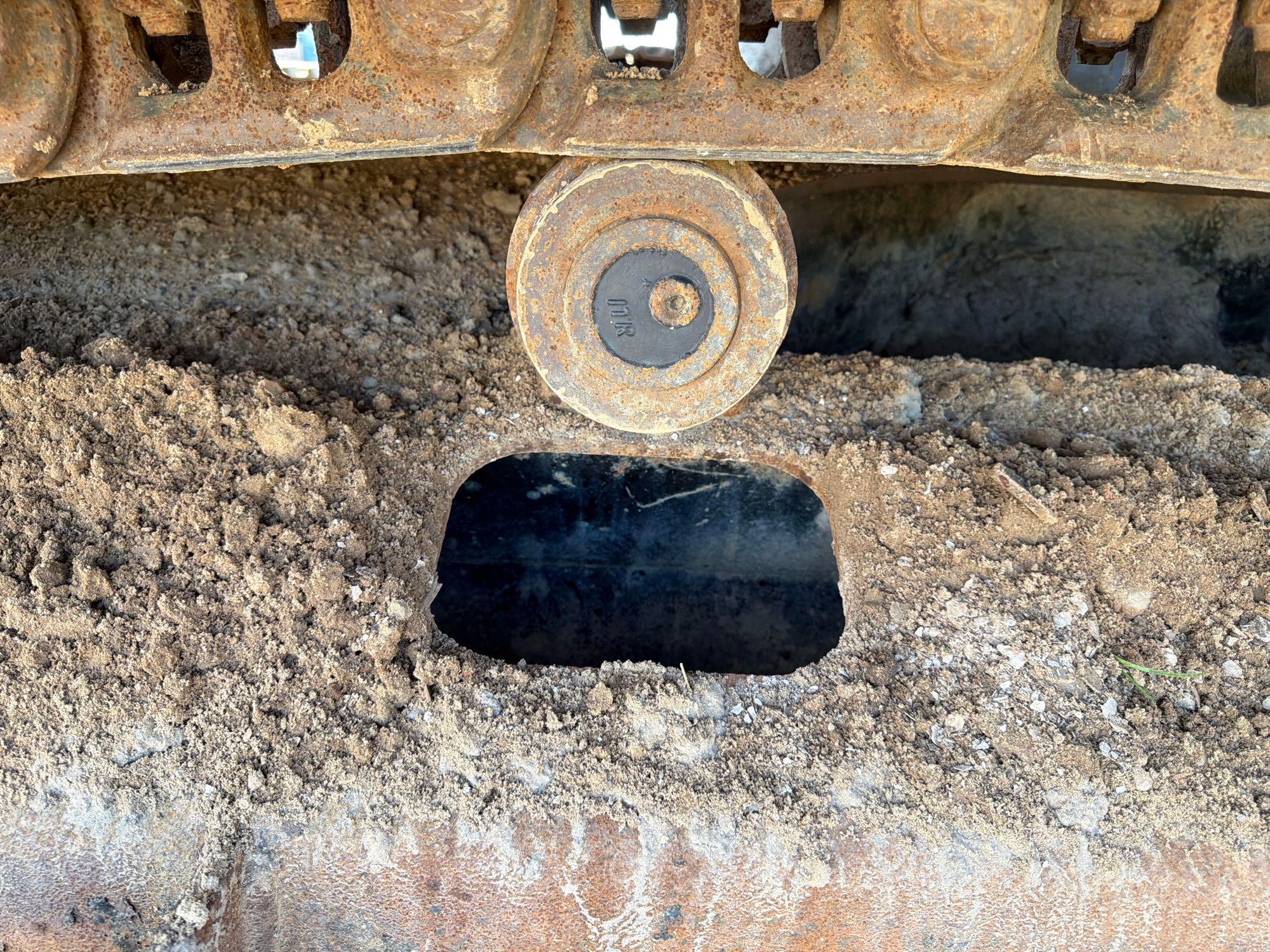 John Deere 240D LC