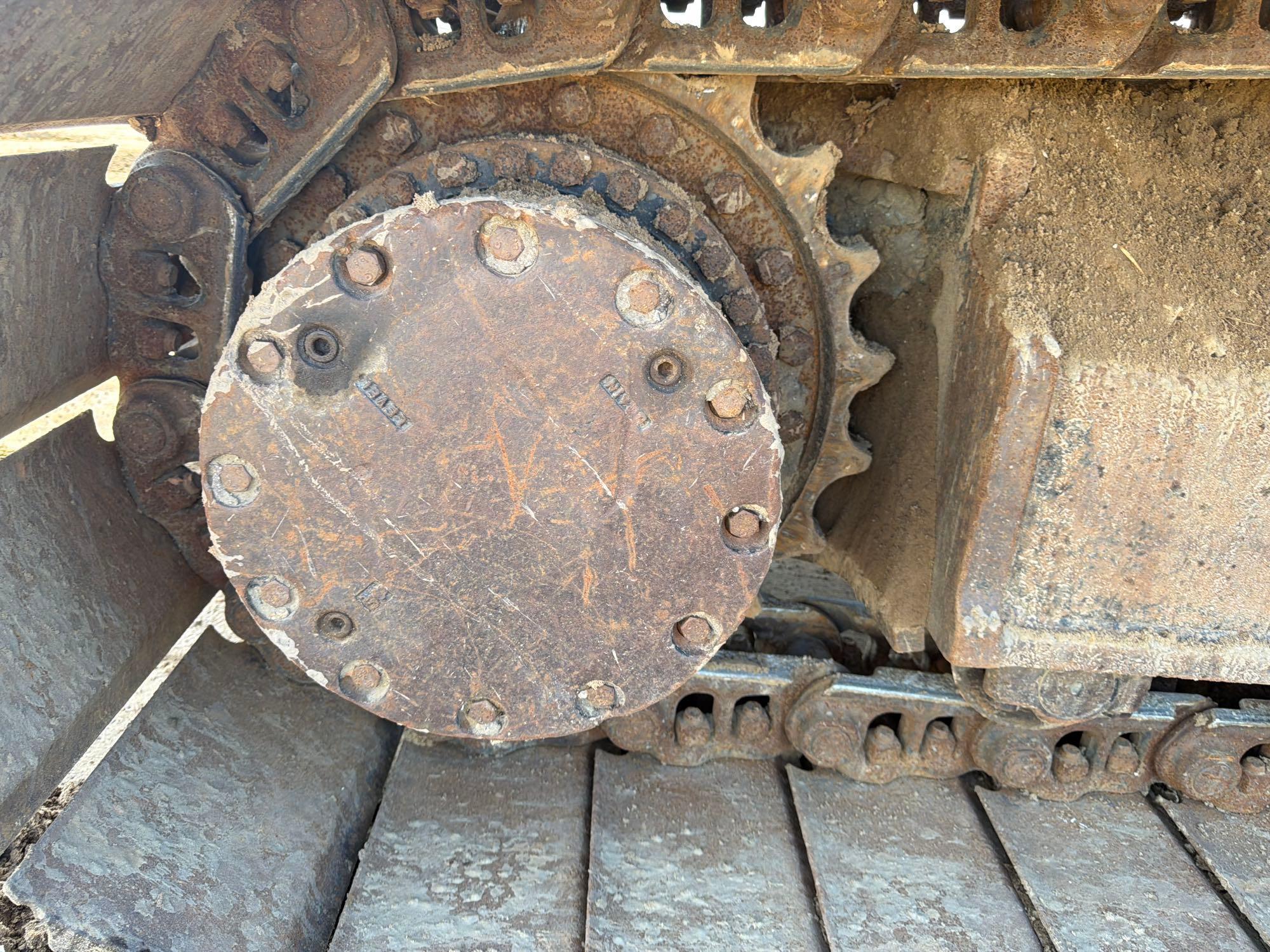 John Deere 240D LC