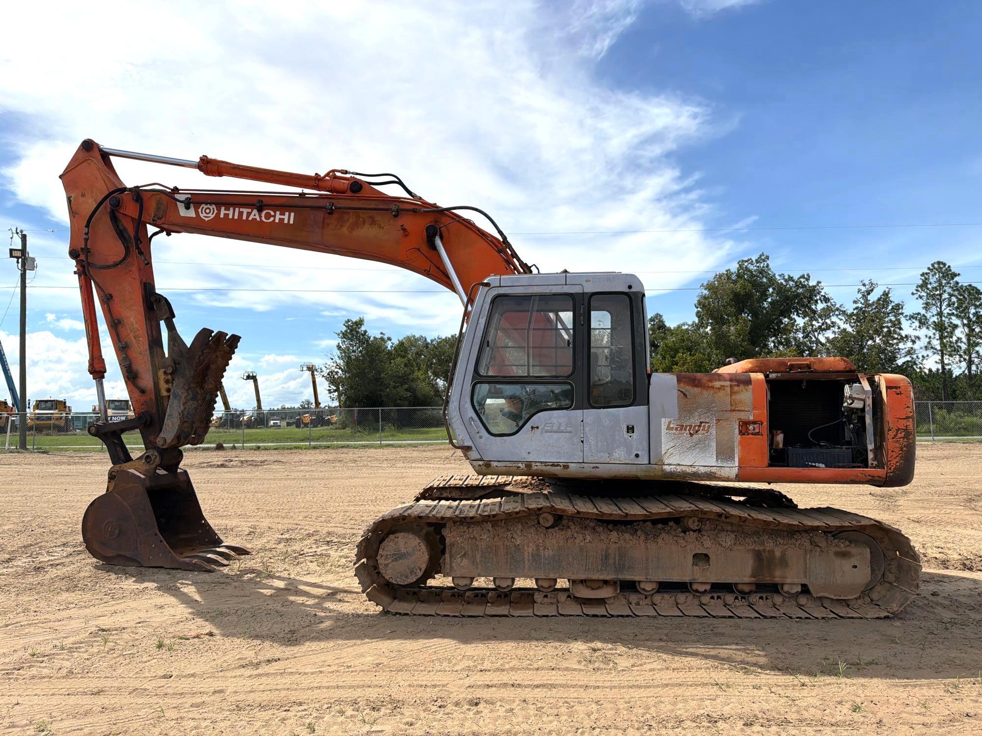Photo of Hitachi EX200LC-2