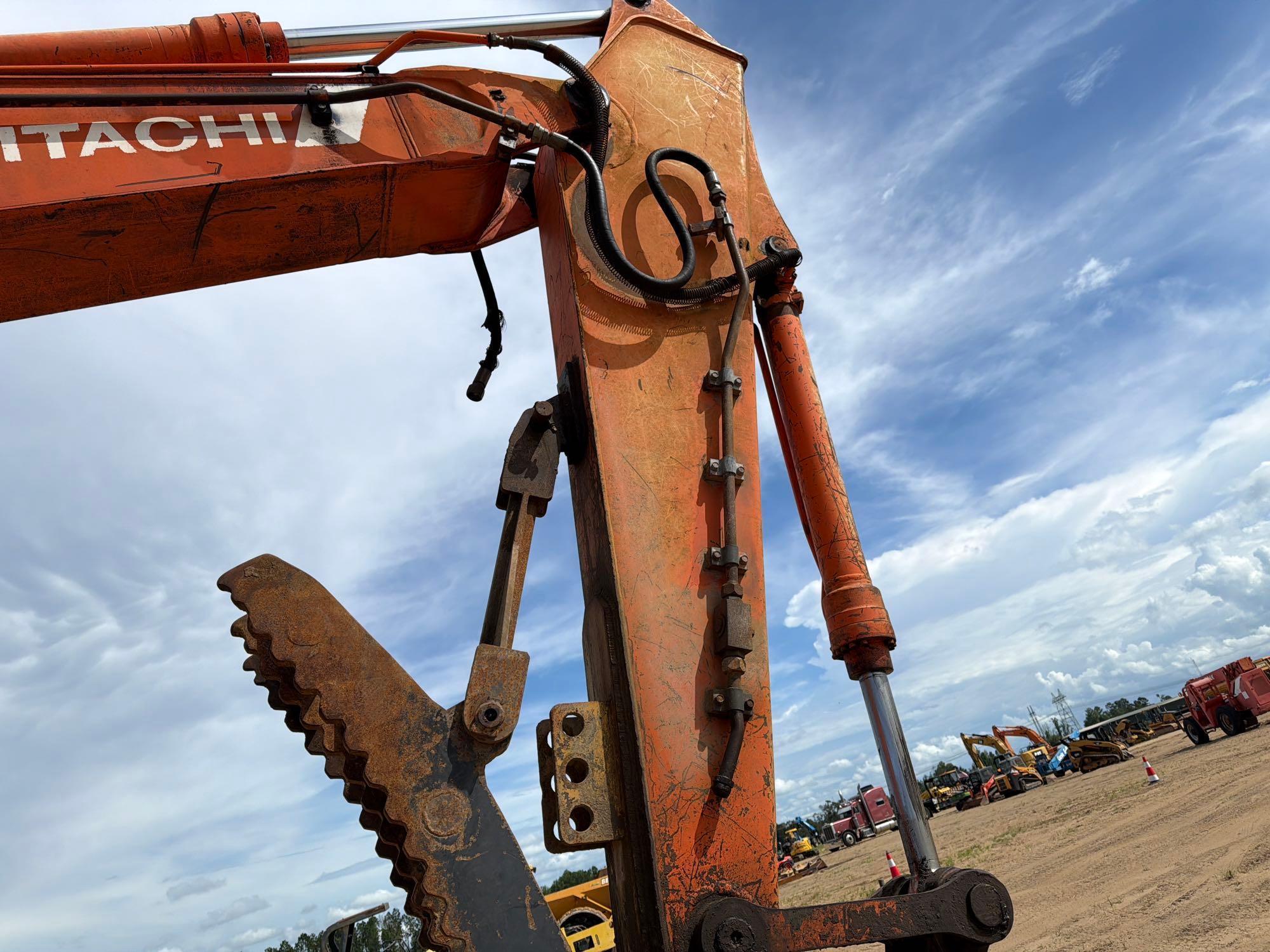 Hitachi EX200LC-2