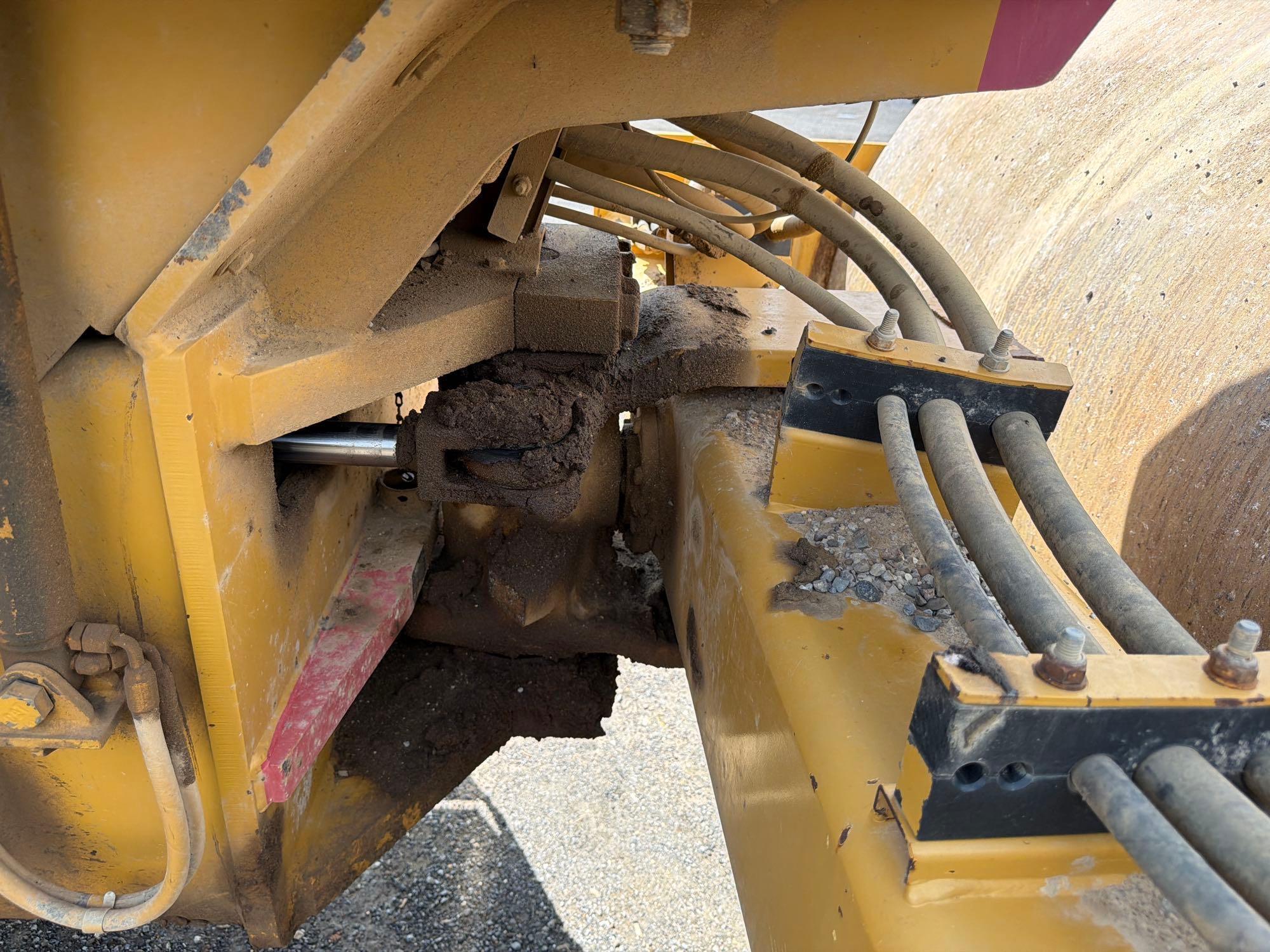 Caterpillar CS56