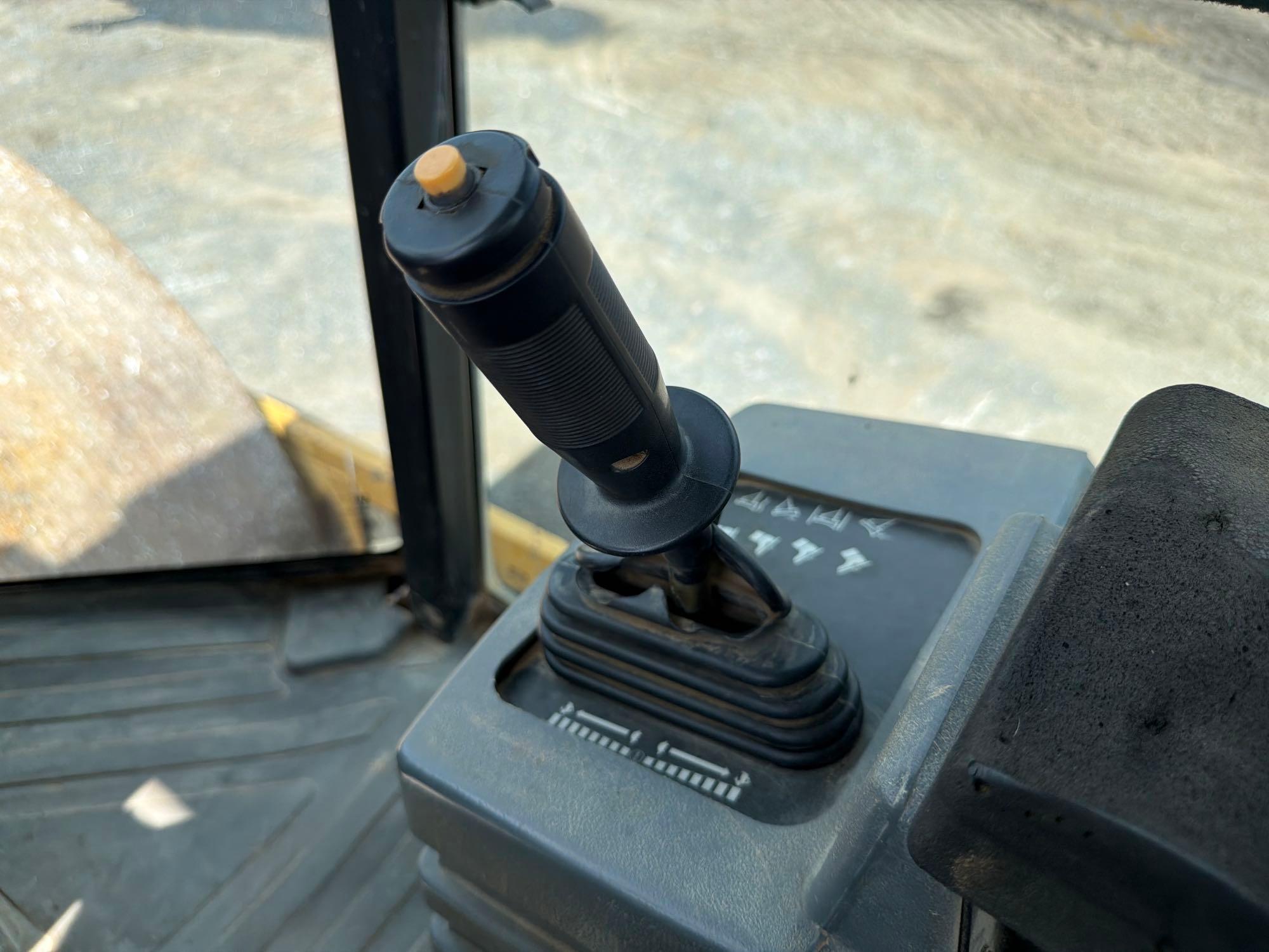 Caterpillar CS56
