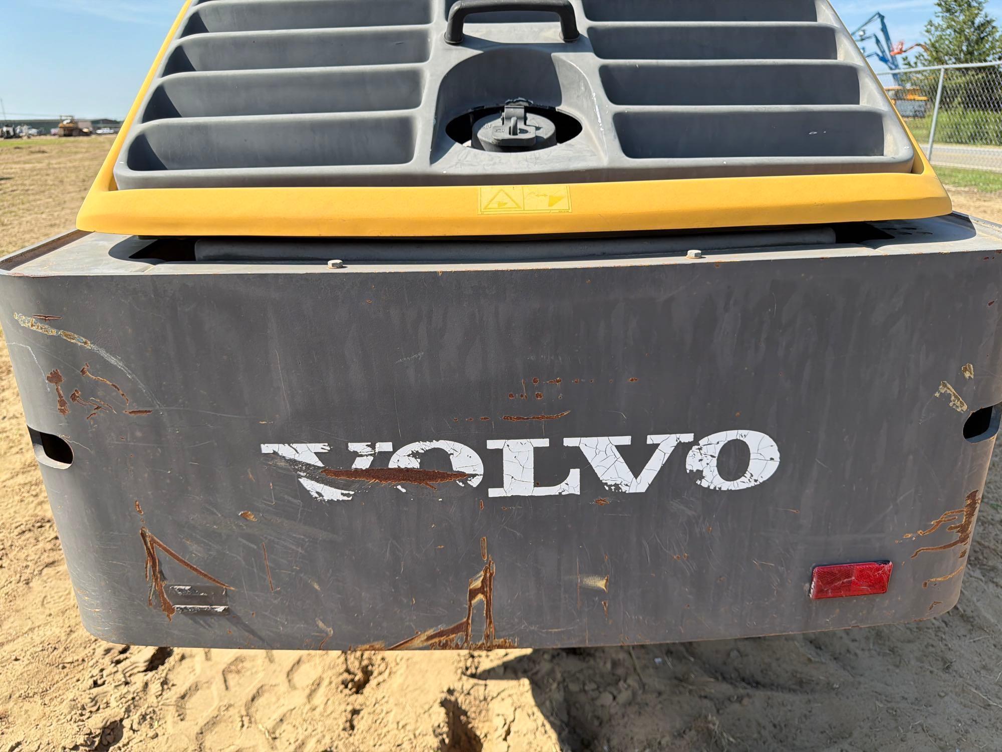 2013 Volvo SD115D