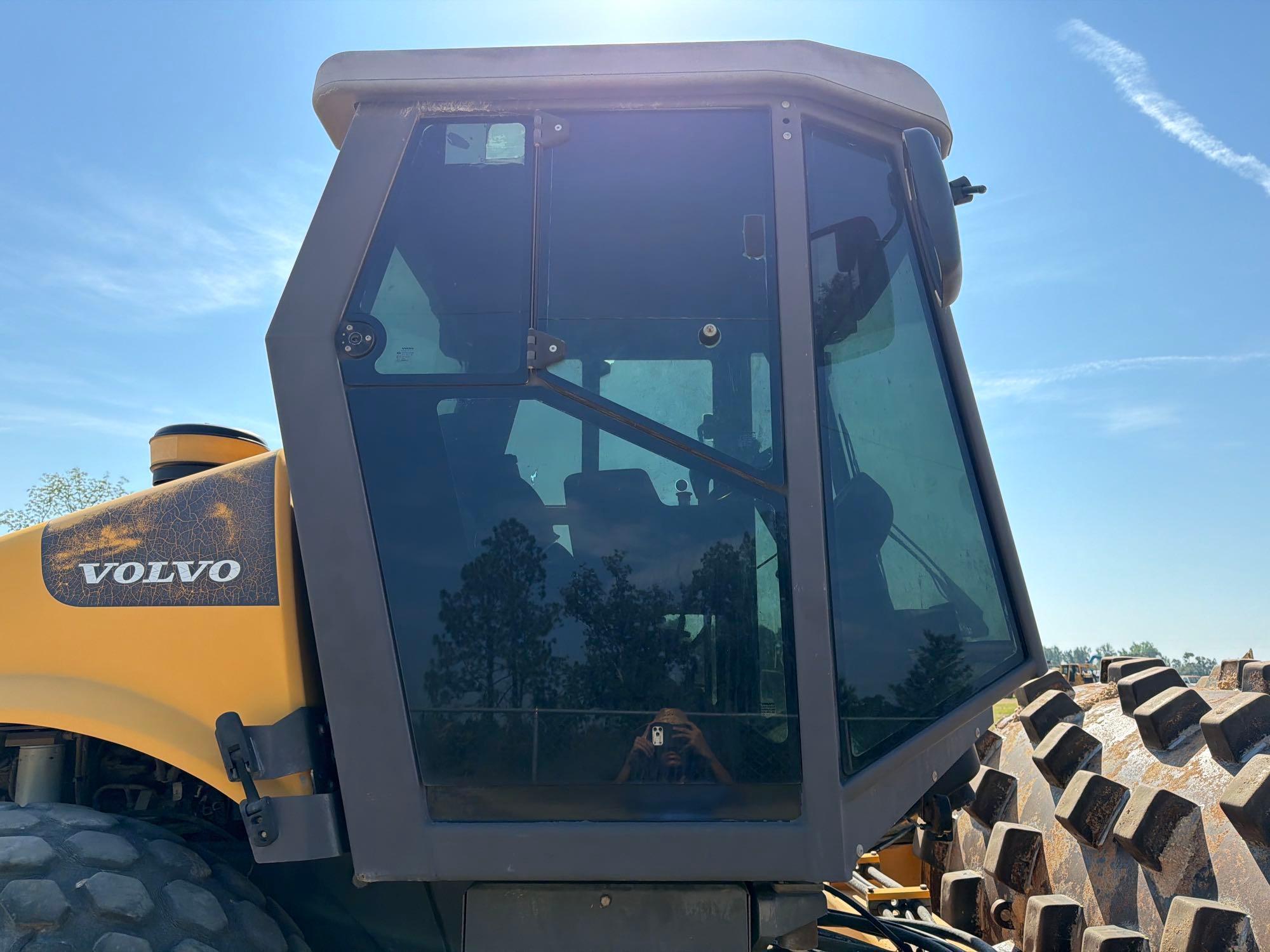 2013 Volvo SD115D