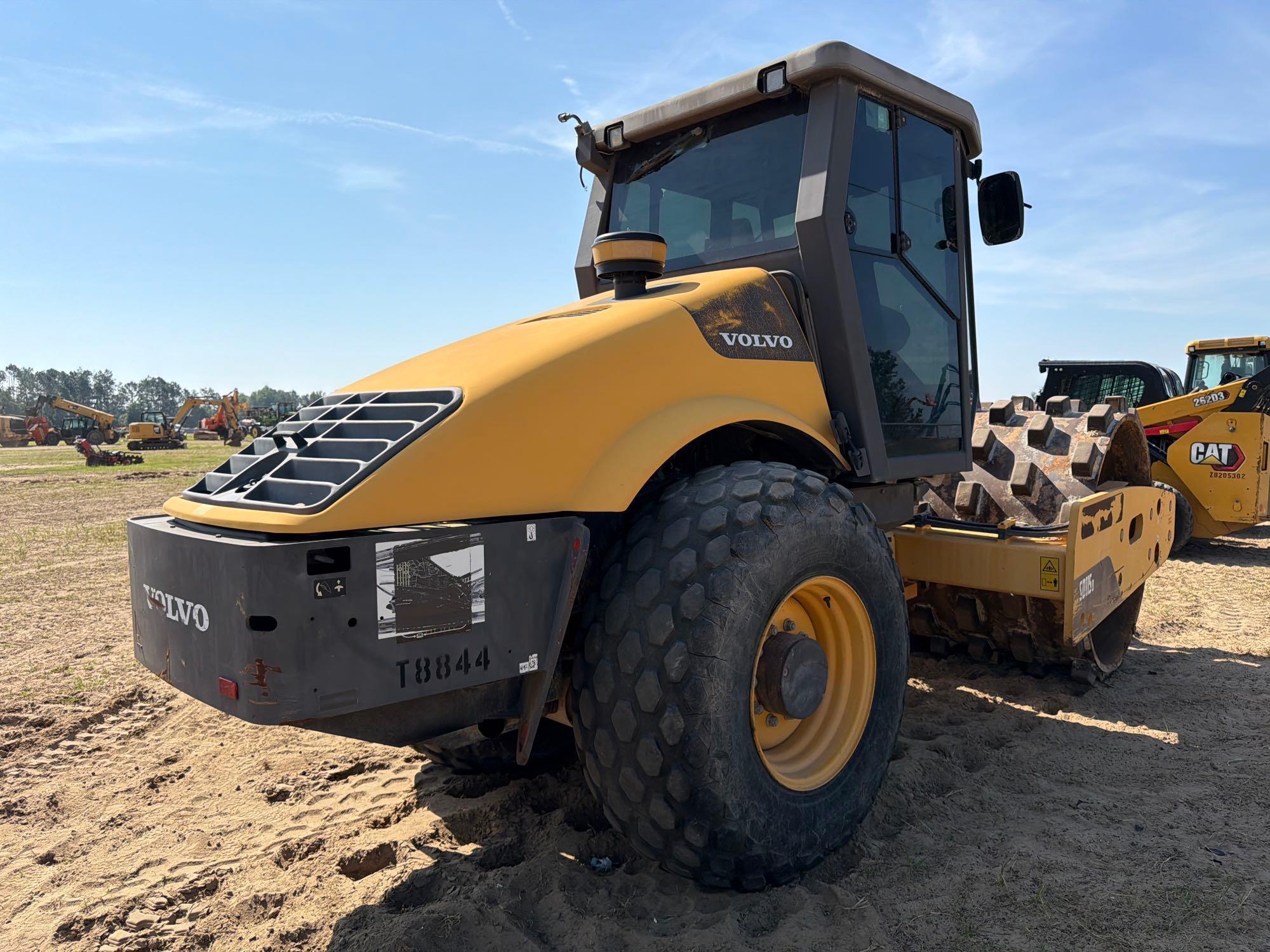2013 Volvo SD115D