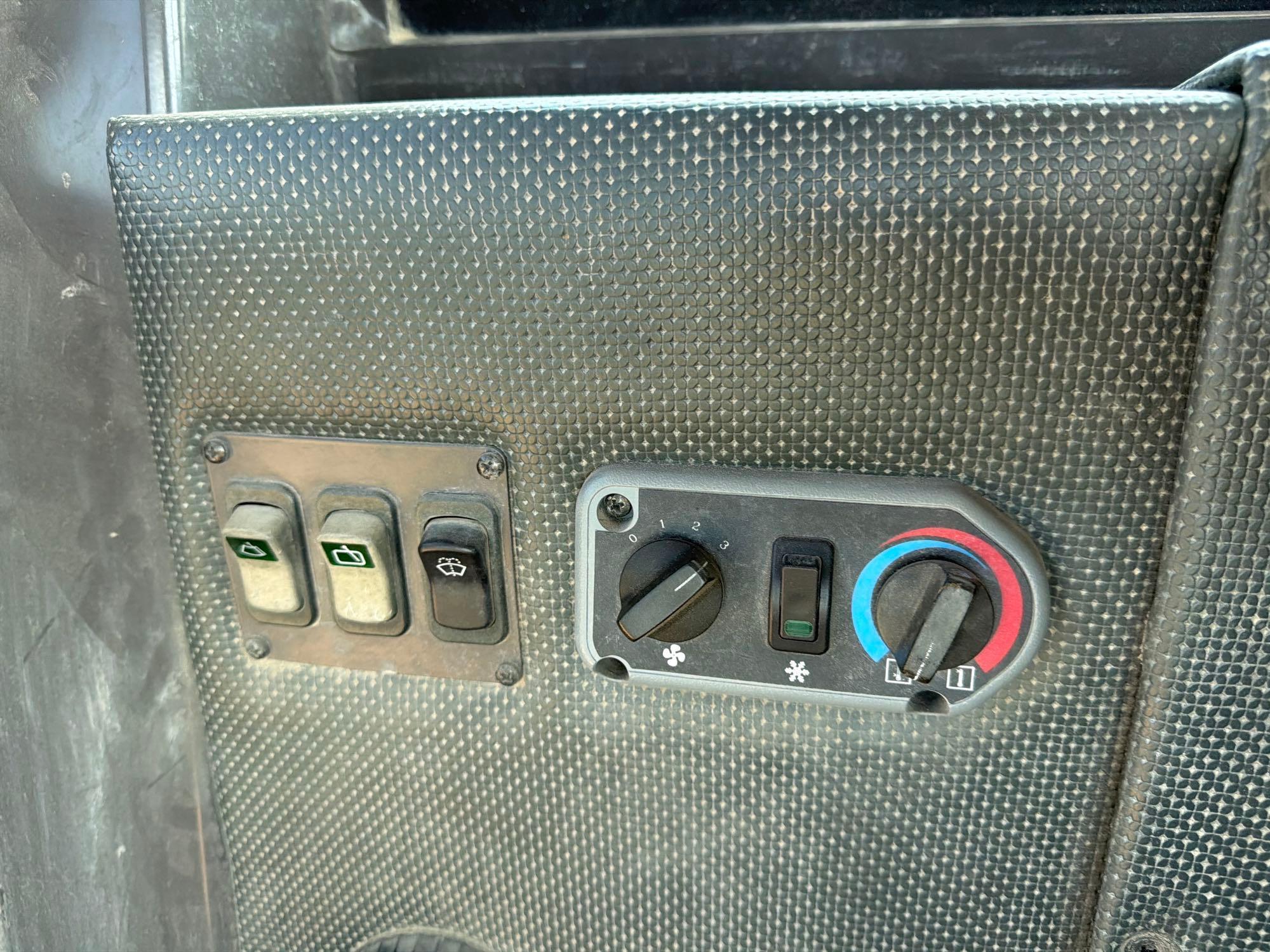 2013 Volvo SD115D