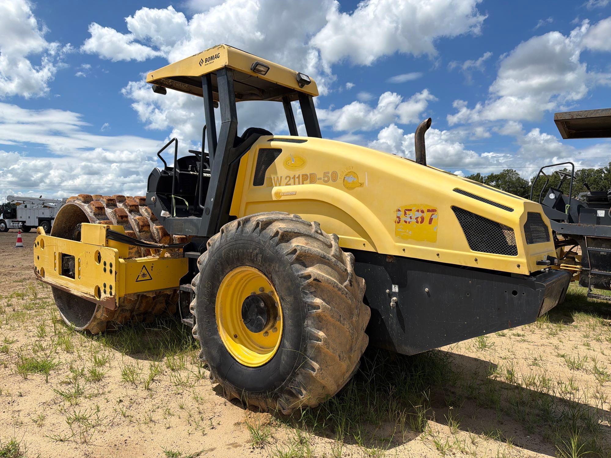 2014 Bomag BW211PD