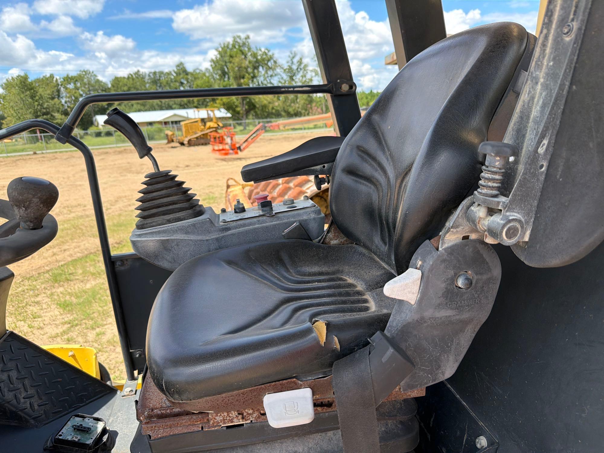 2014 Bomag BW211PD