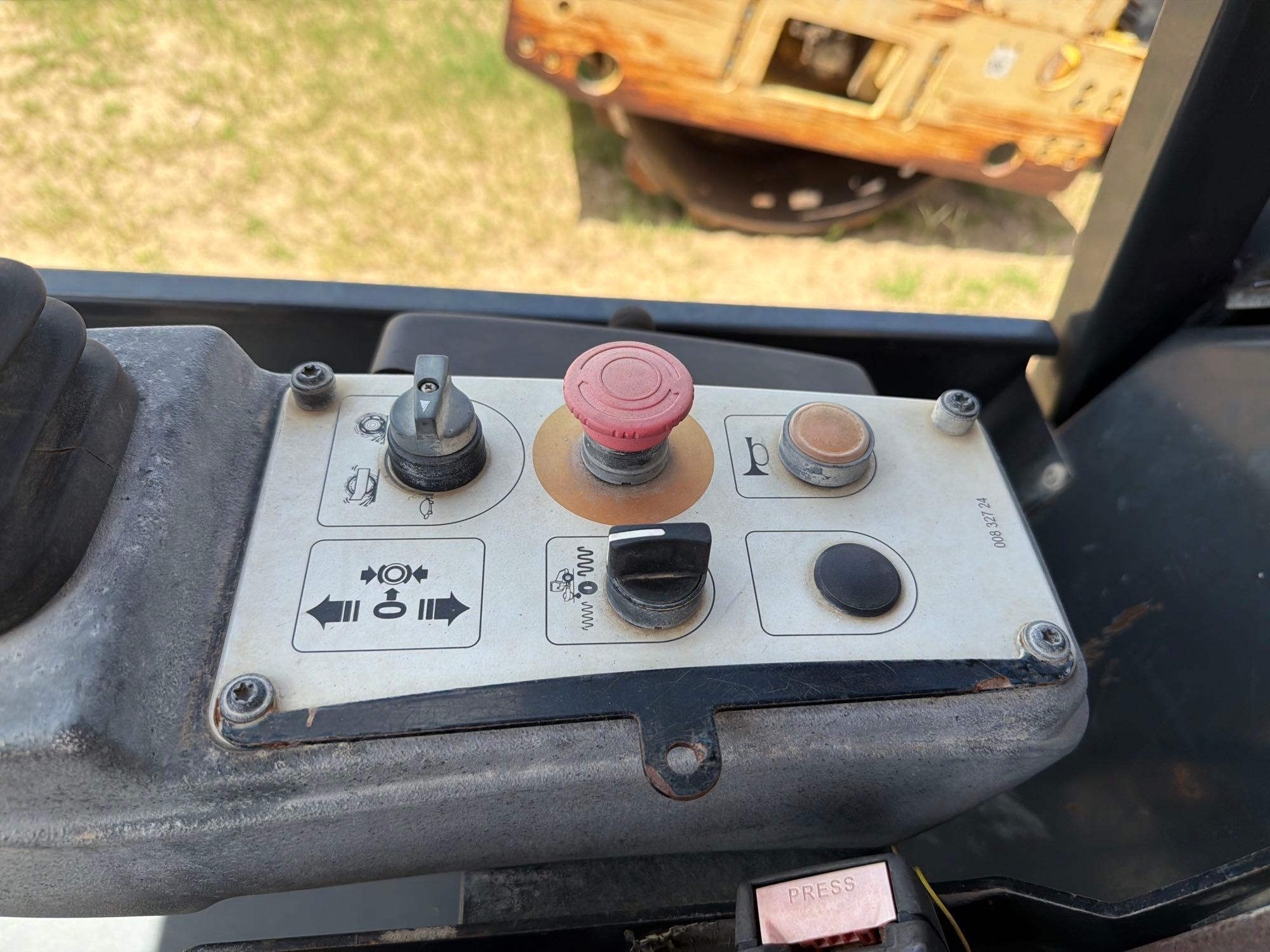 2014 Bomag BW211PD