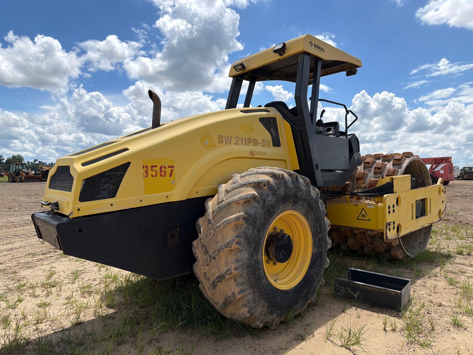 2014 Bomag BW211PD