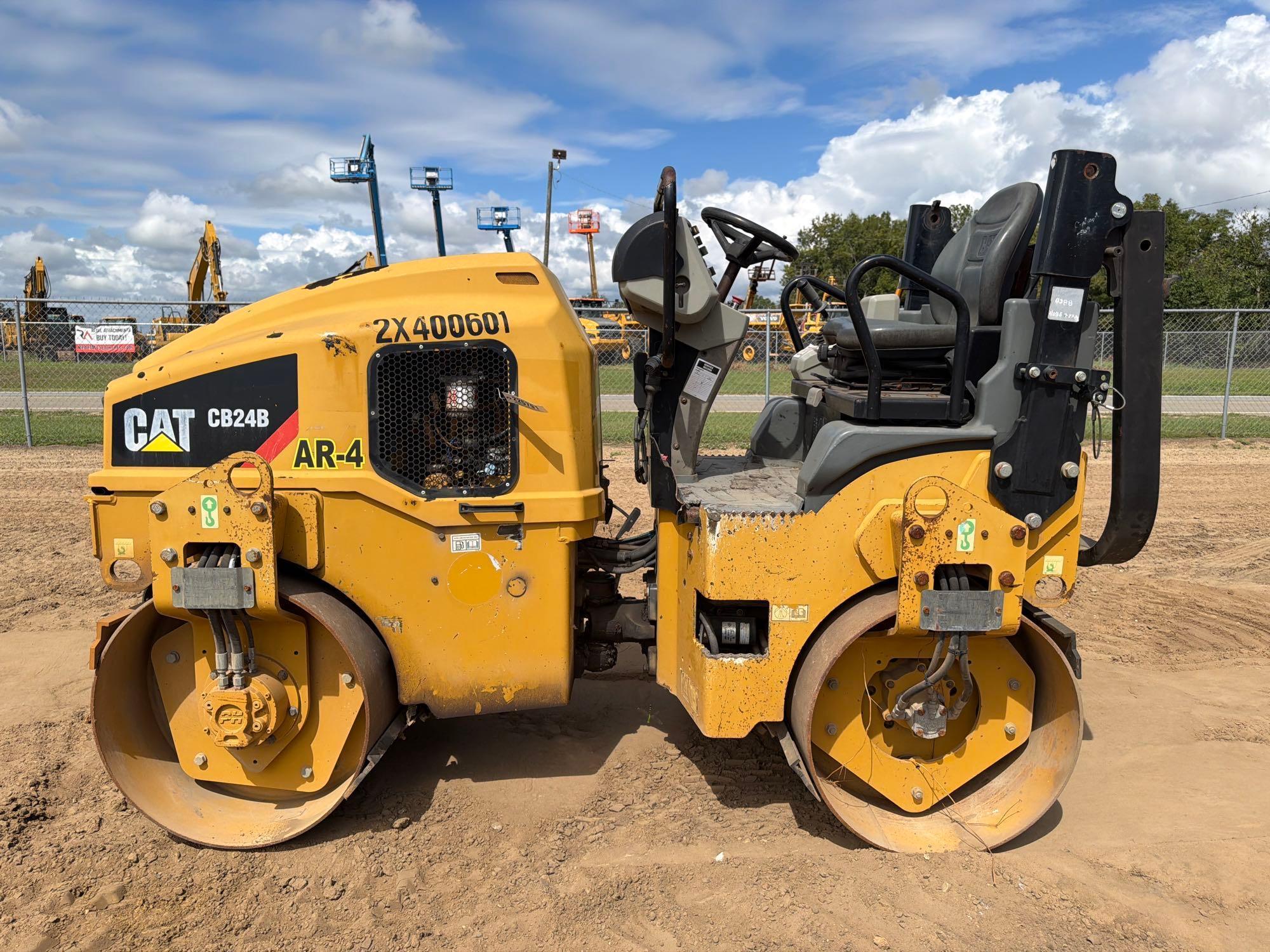 2016 Caterpillar CB24B