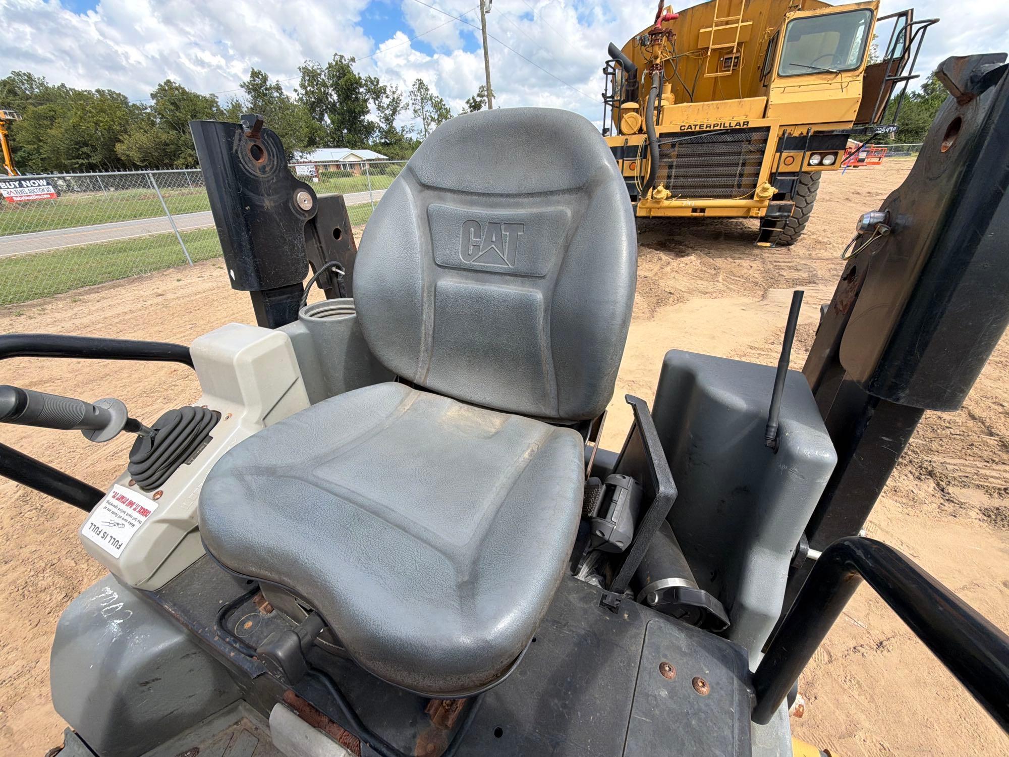 2016 Caterpillar CB24B