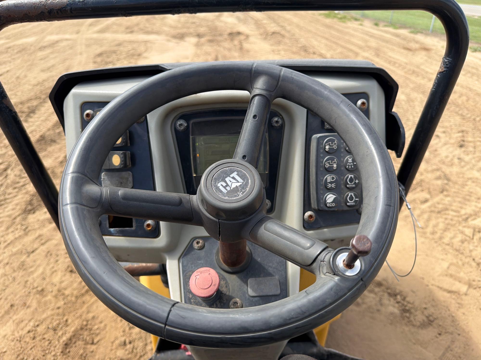 2016 Caterpillar CB24B