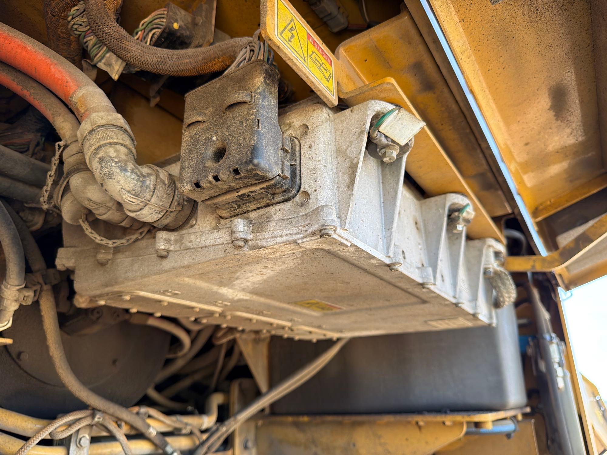 2020 Caterpillar 555