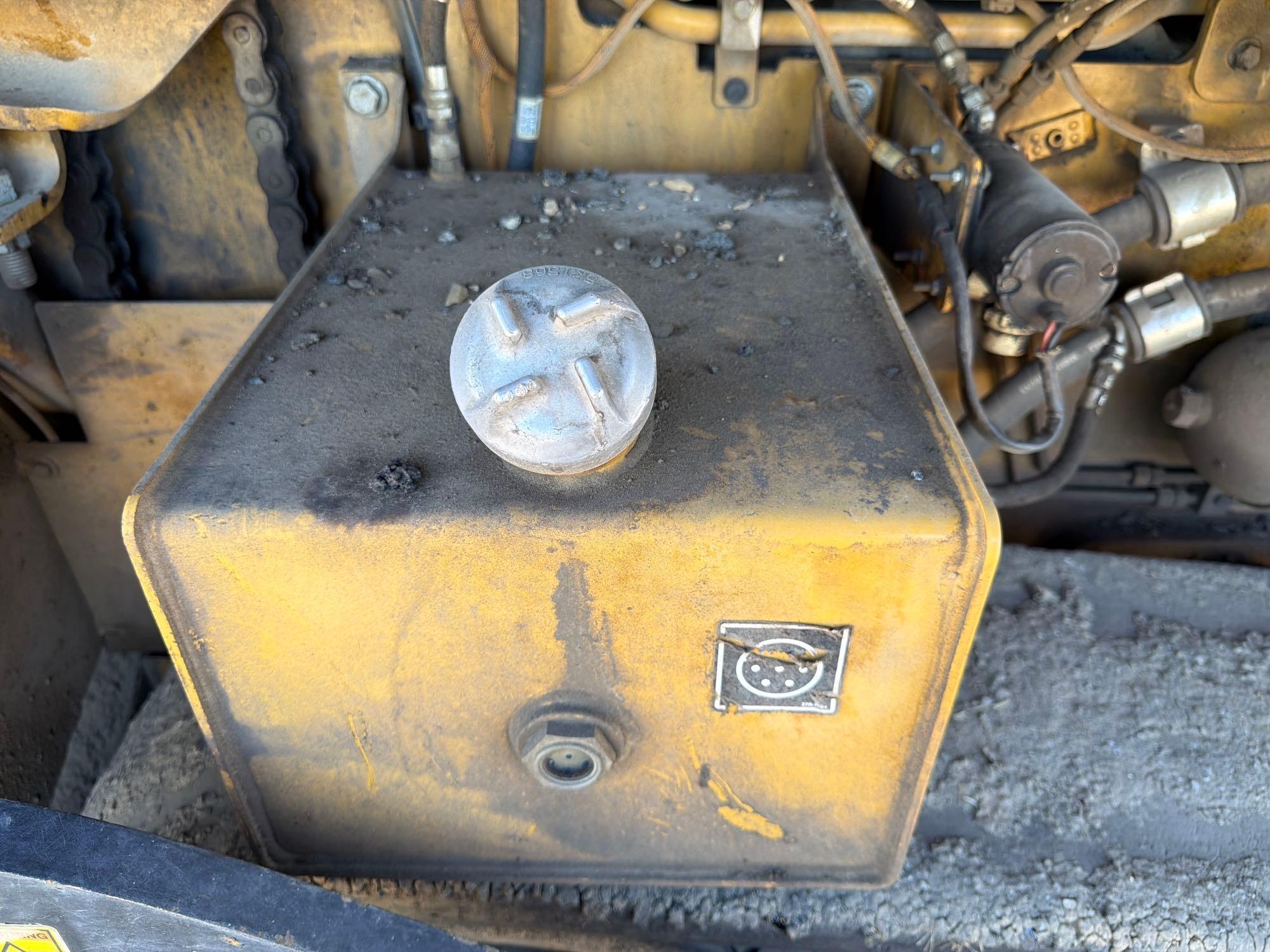 2020 Caterpillar 555