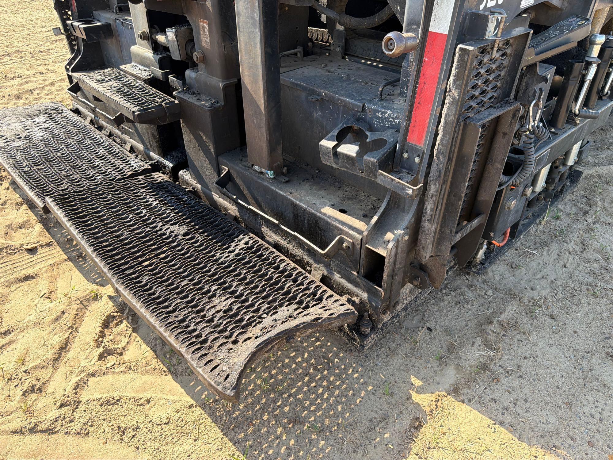 2020 Caterpillar 555