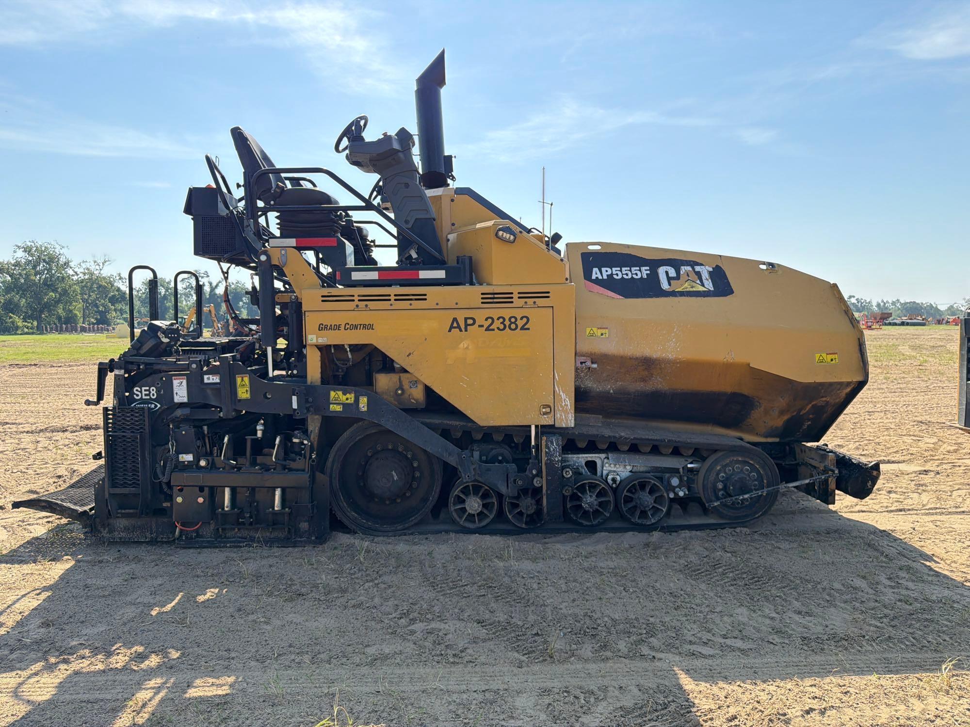 2020 Caterpillar 555