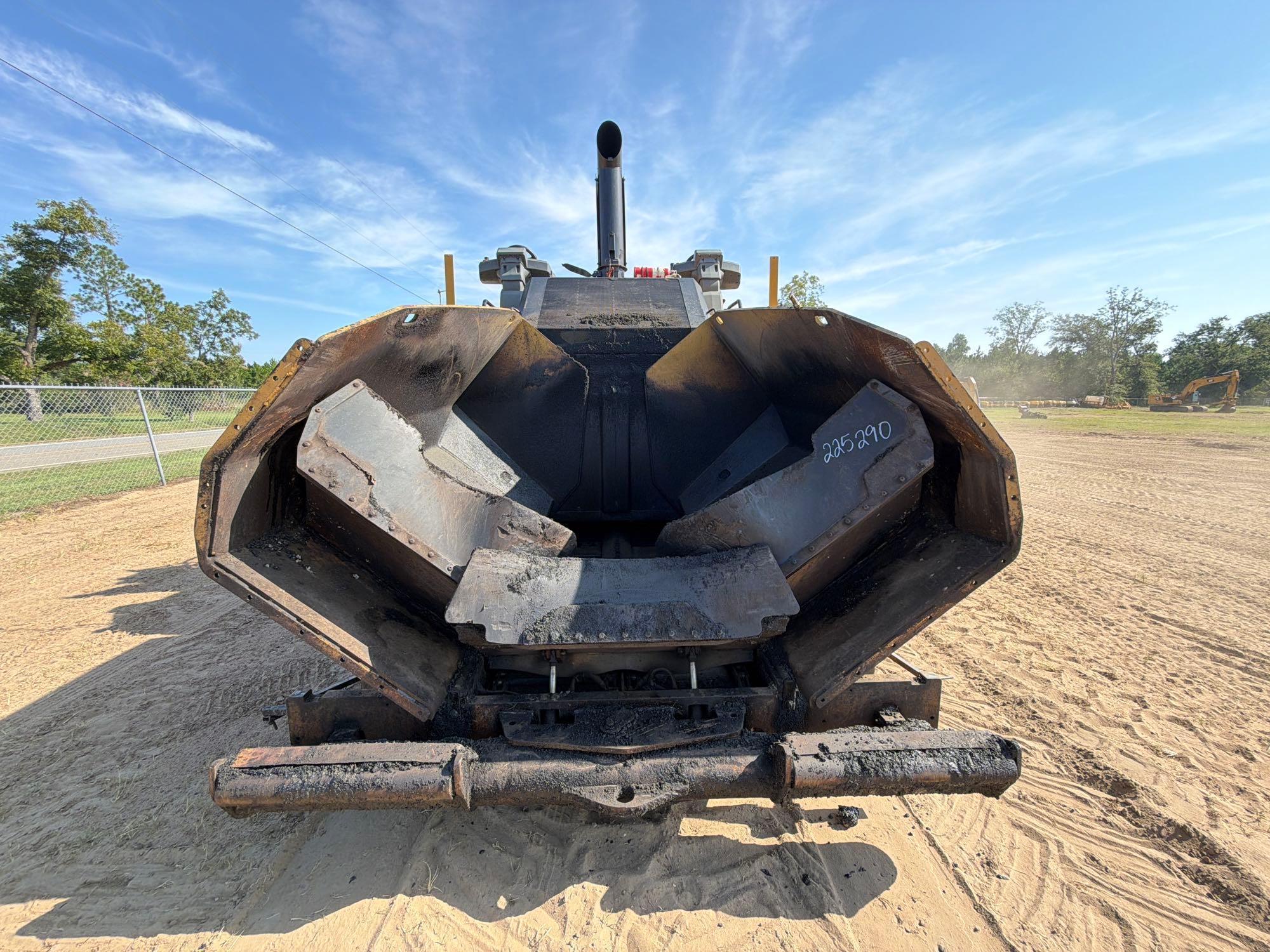 2020 Caterpillar 555