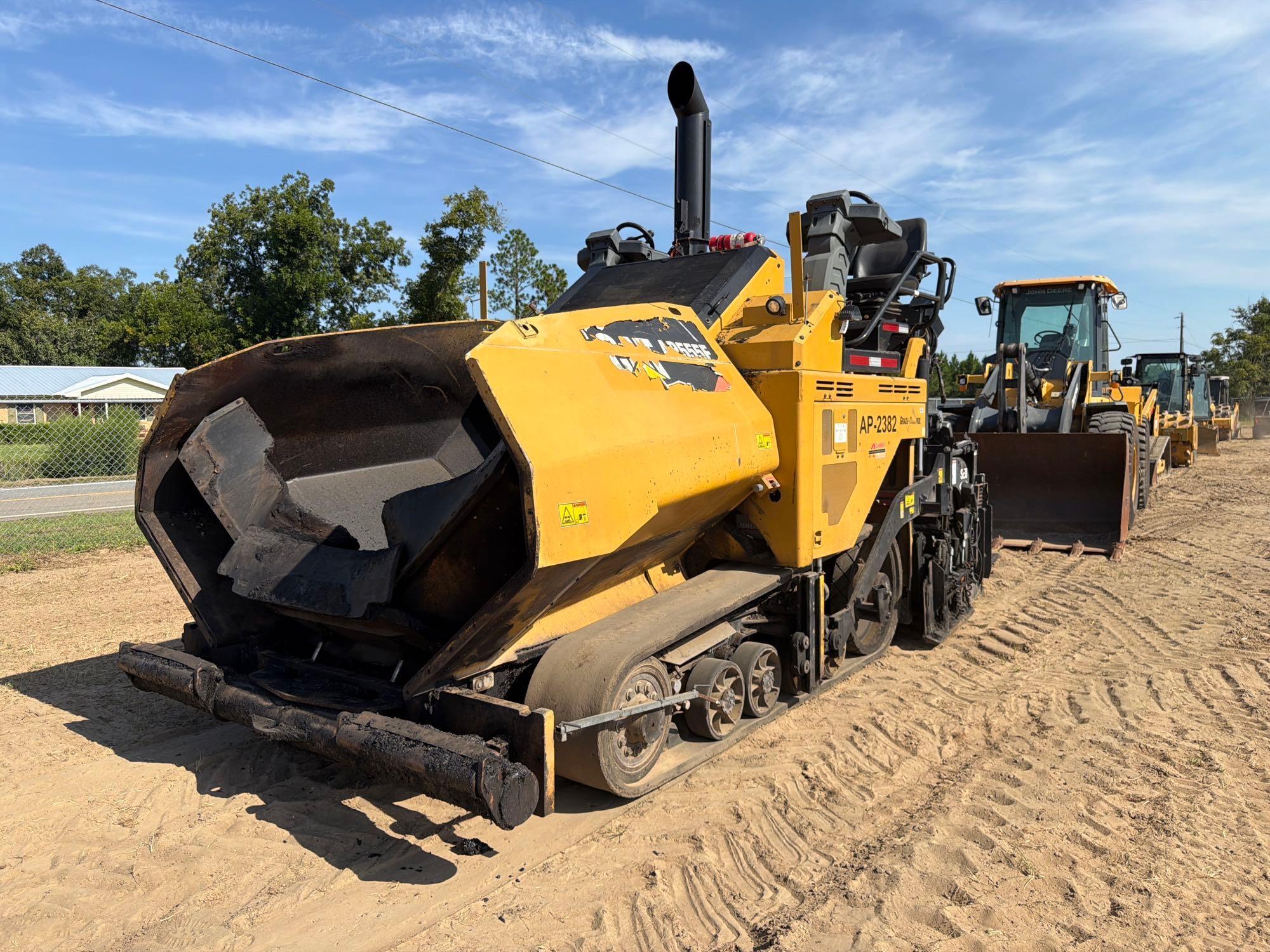 2020 Caterpillar 555