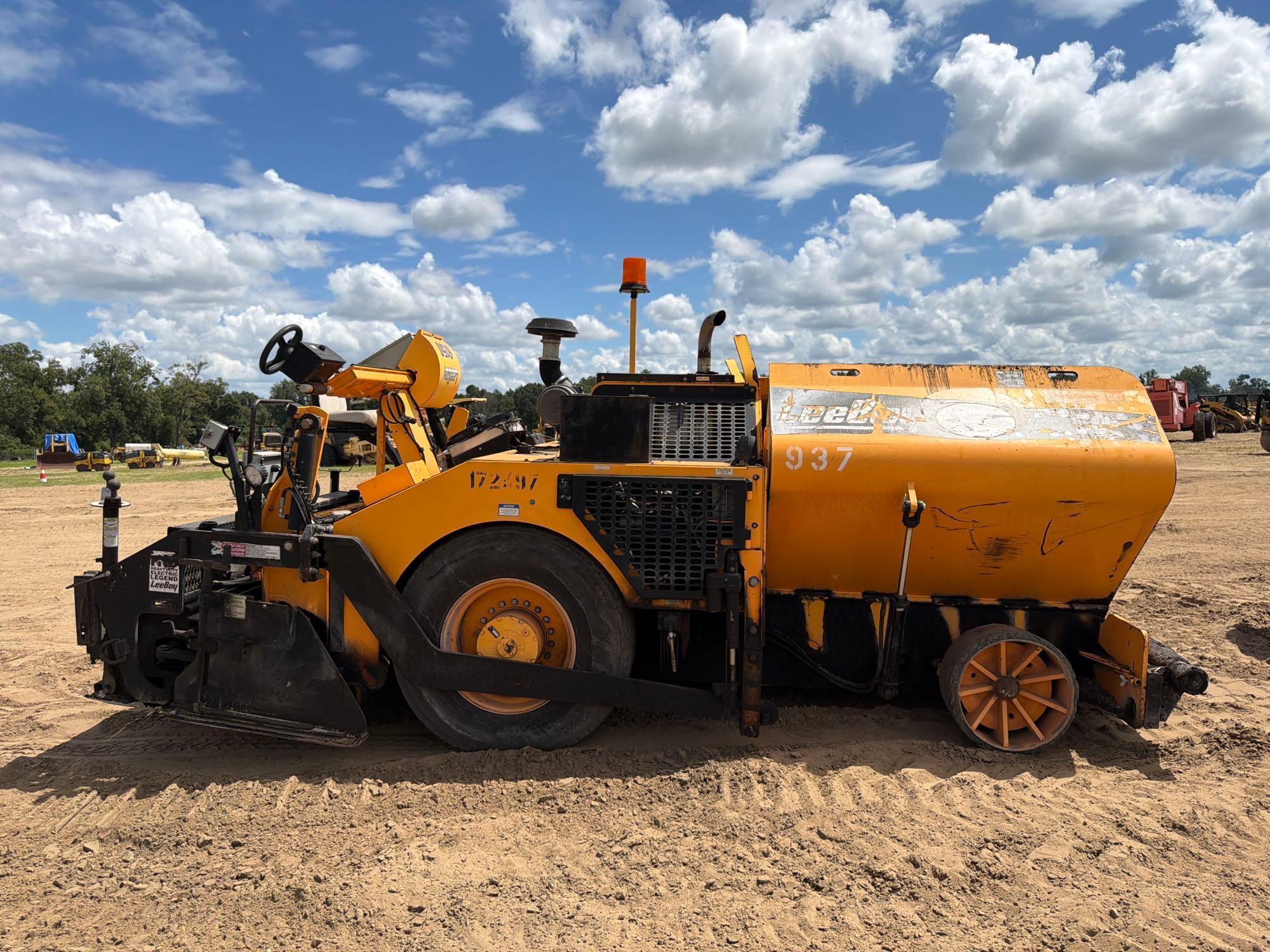 2018 Leeboy 6150