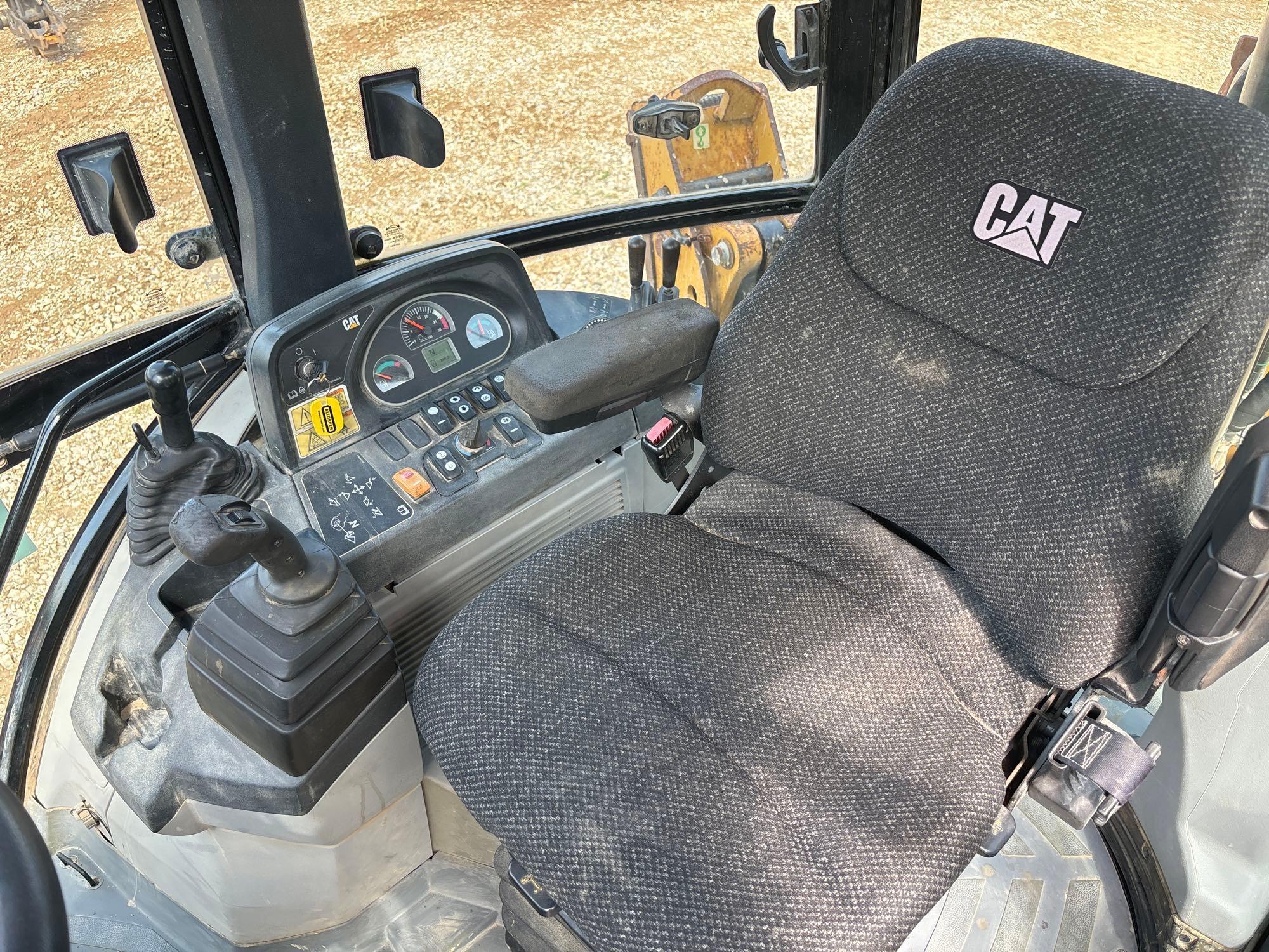 2015 Caterpillar 430F