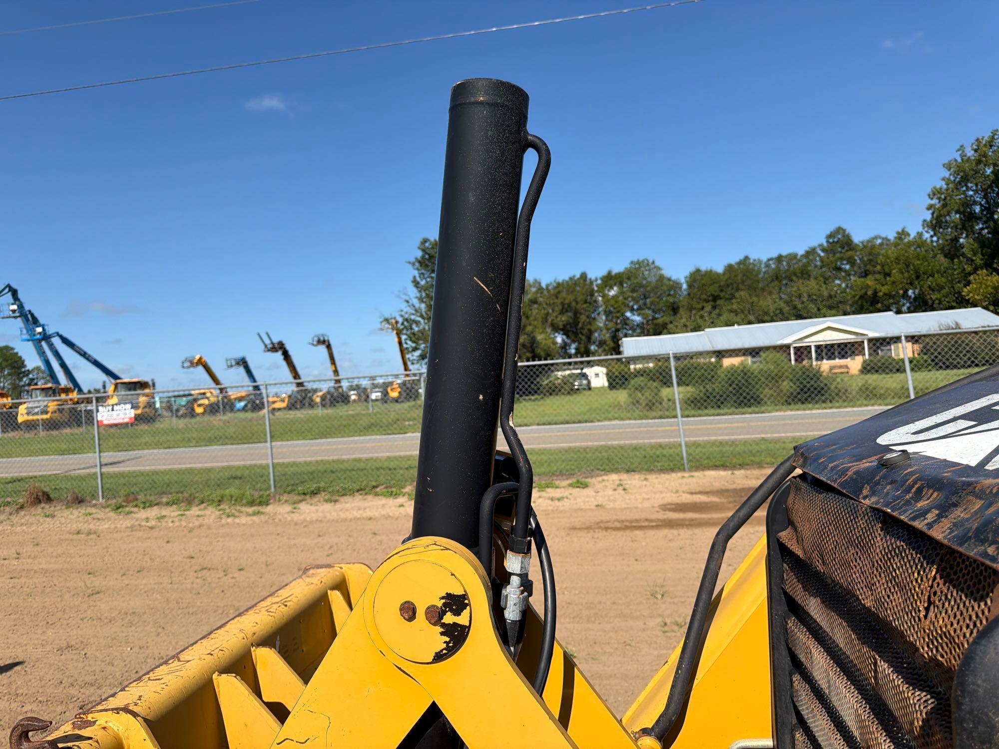 2016 Caterpillar 420F