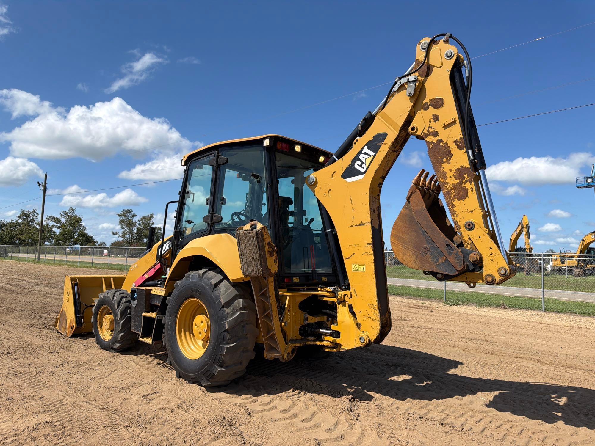 2016 Caterpillar 420F